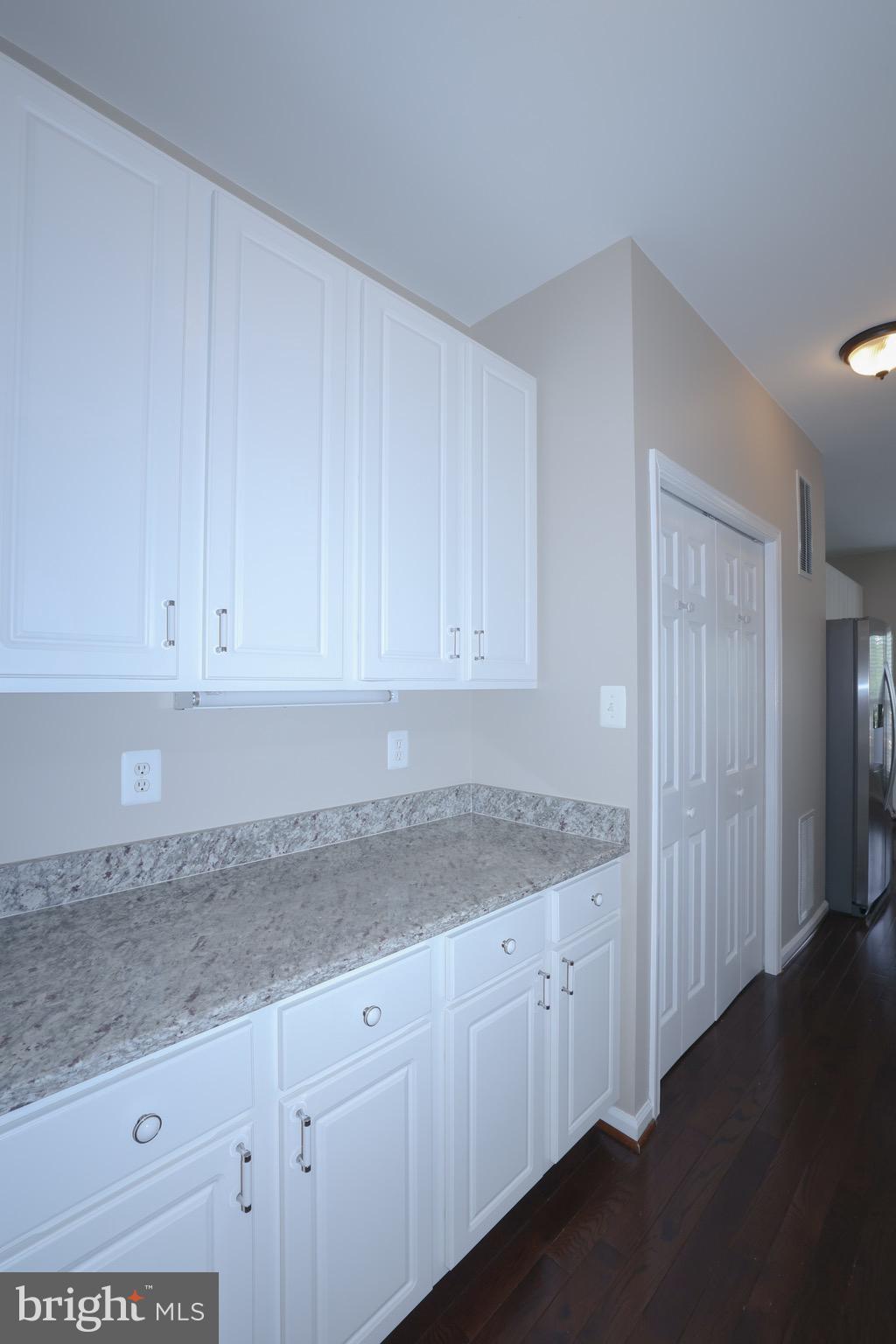 COLONNADE AT DULLES - Residential