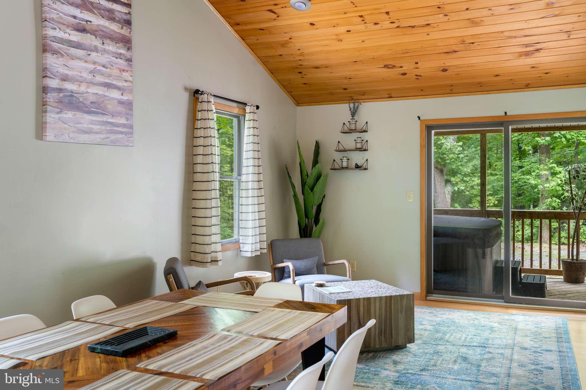 TREELAND HILLS - Residential