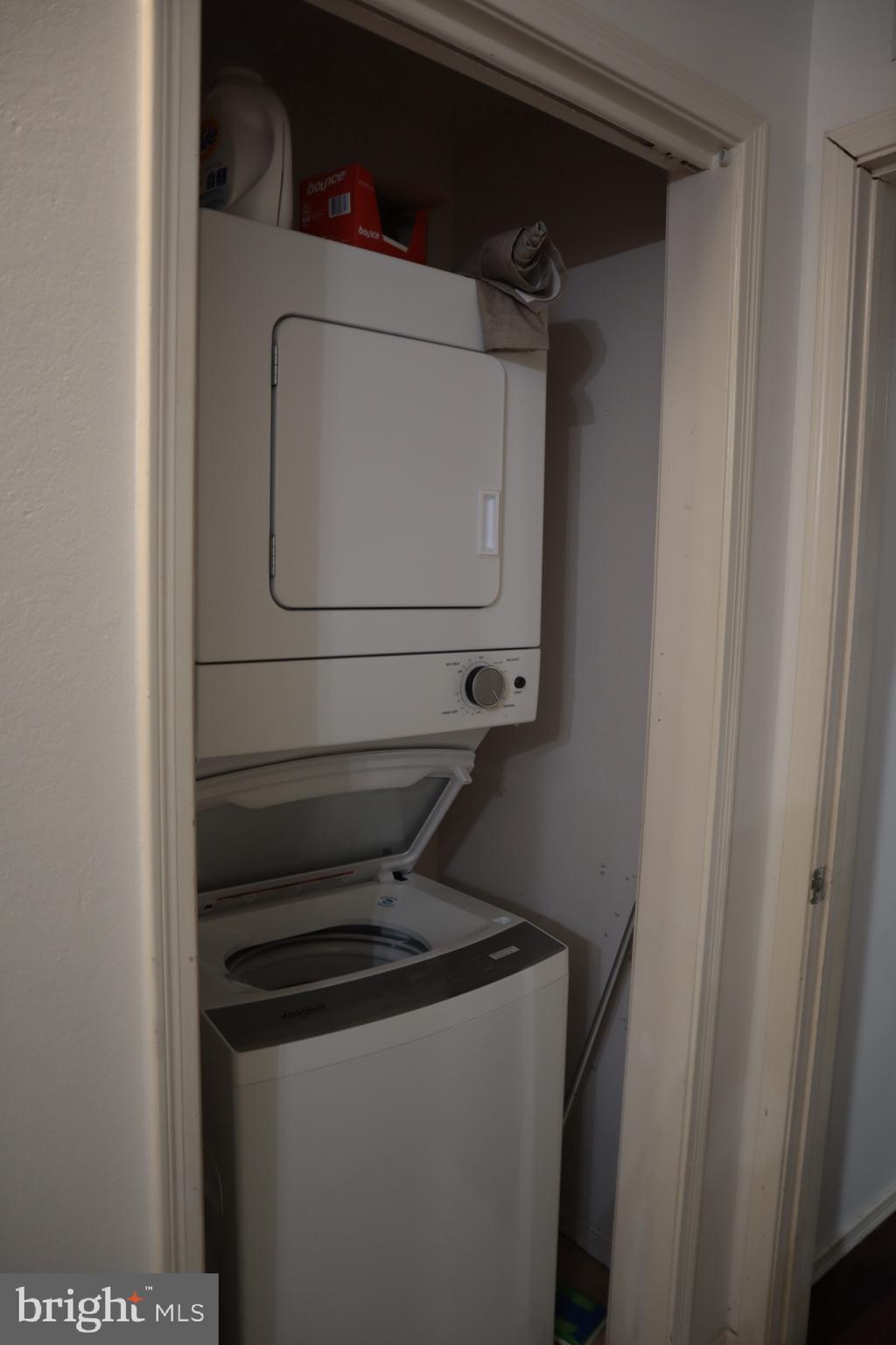 POINTE AT PARK CENTER - Residential