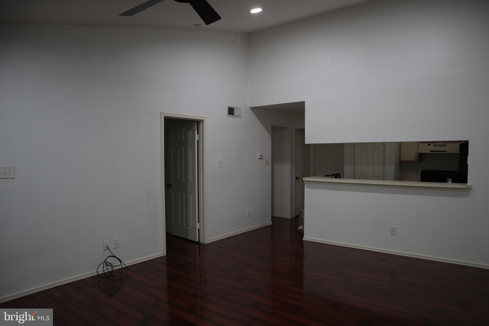 POINTE AT PARK CENTER - Residential