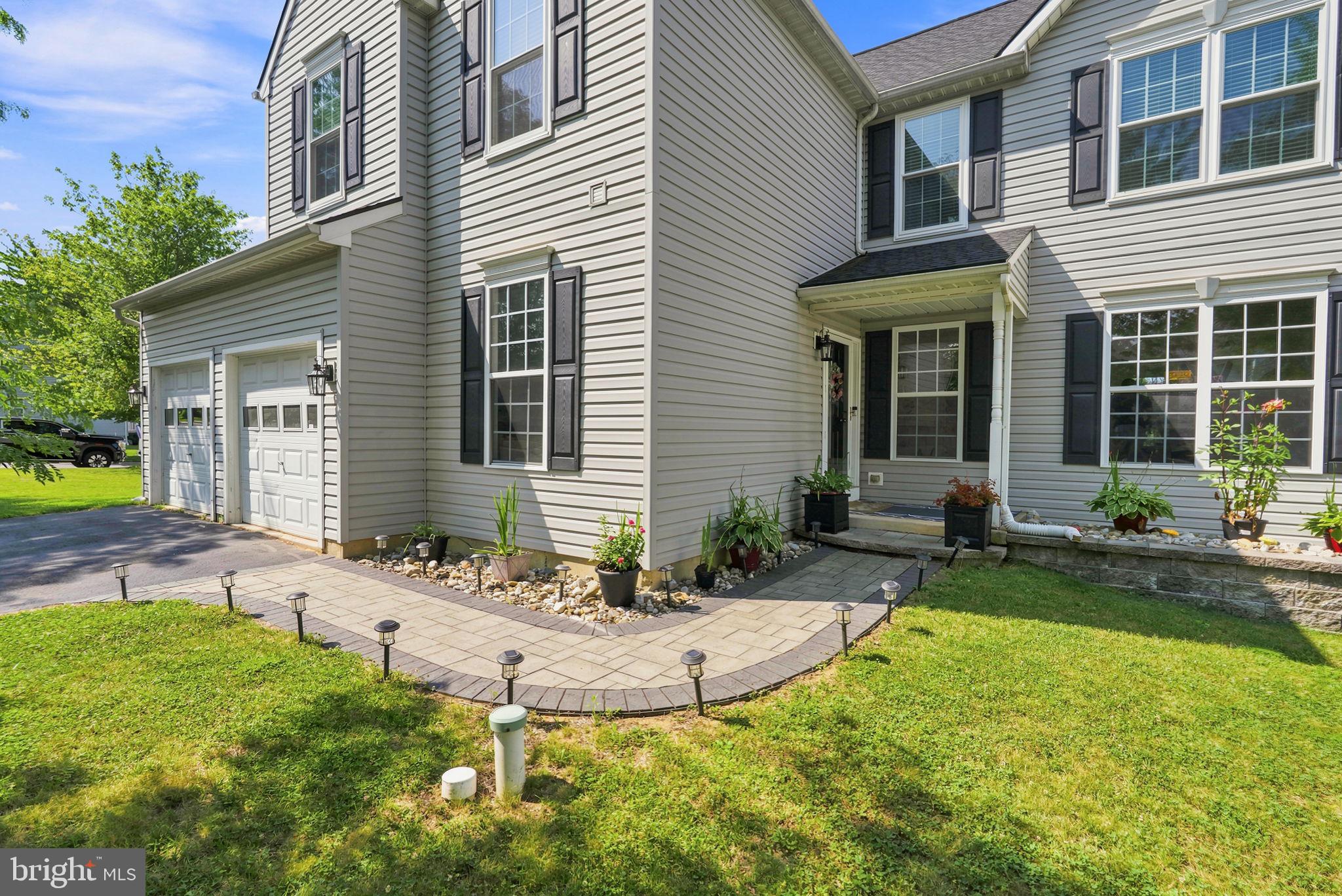 21 N DANBURY CIRCLE