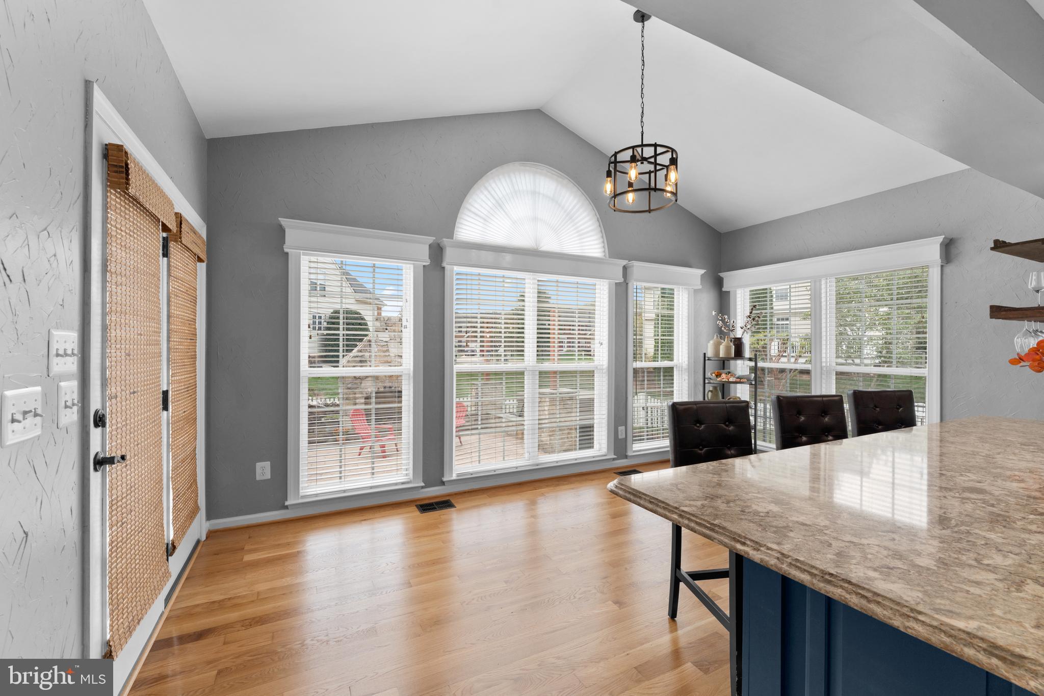 COUNTRY CLUB ESTATES - Residential