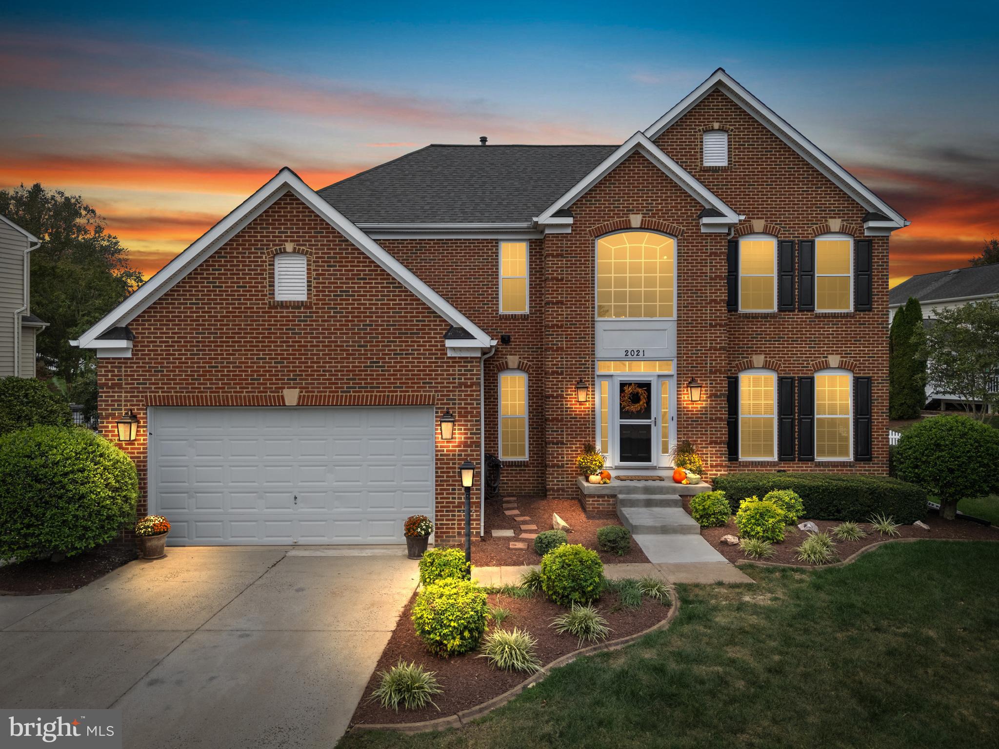 COUNTRY CLUB ESTATES - Residential