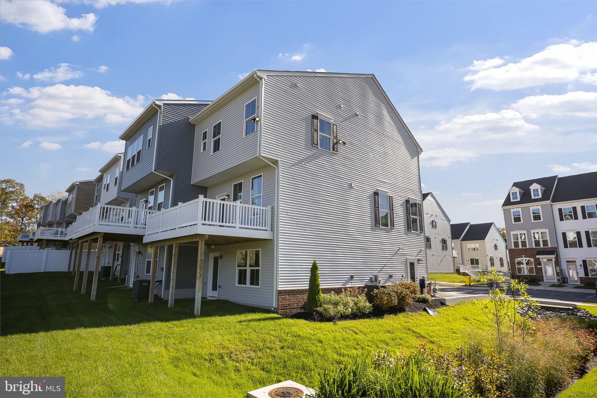 THE HIGHLANDS - Residential Lease