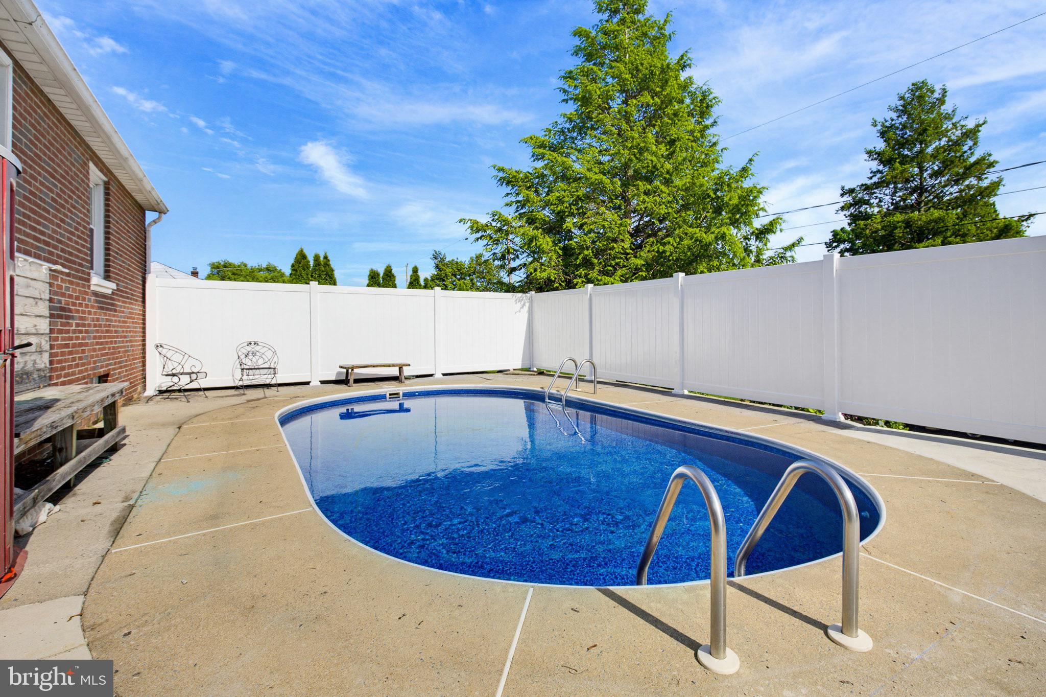 2114 SHAARON DRIVE