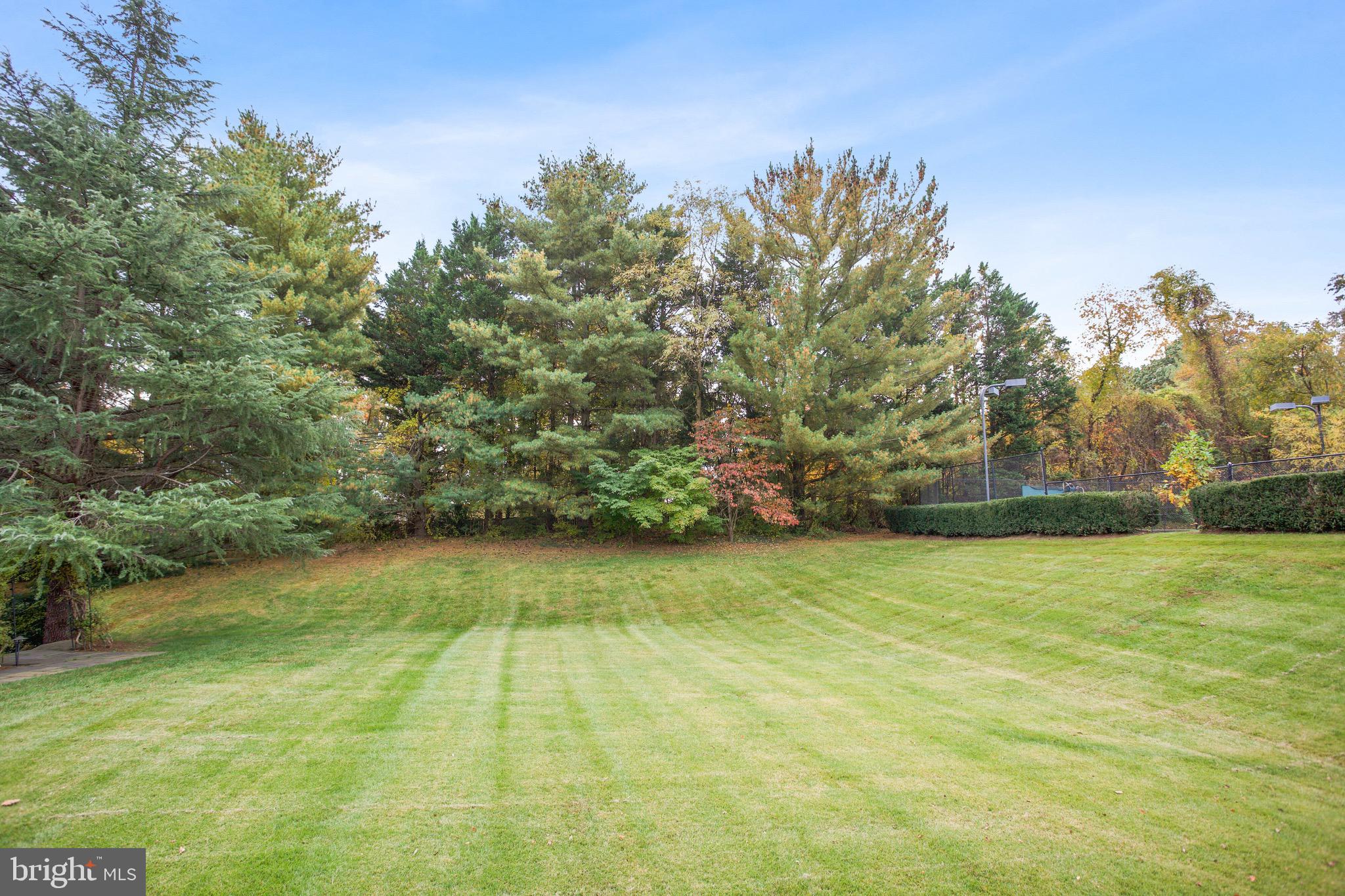 KENTSDALE ESTATES - Residential