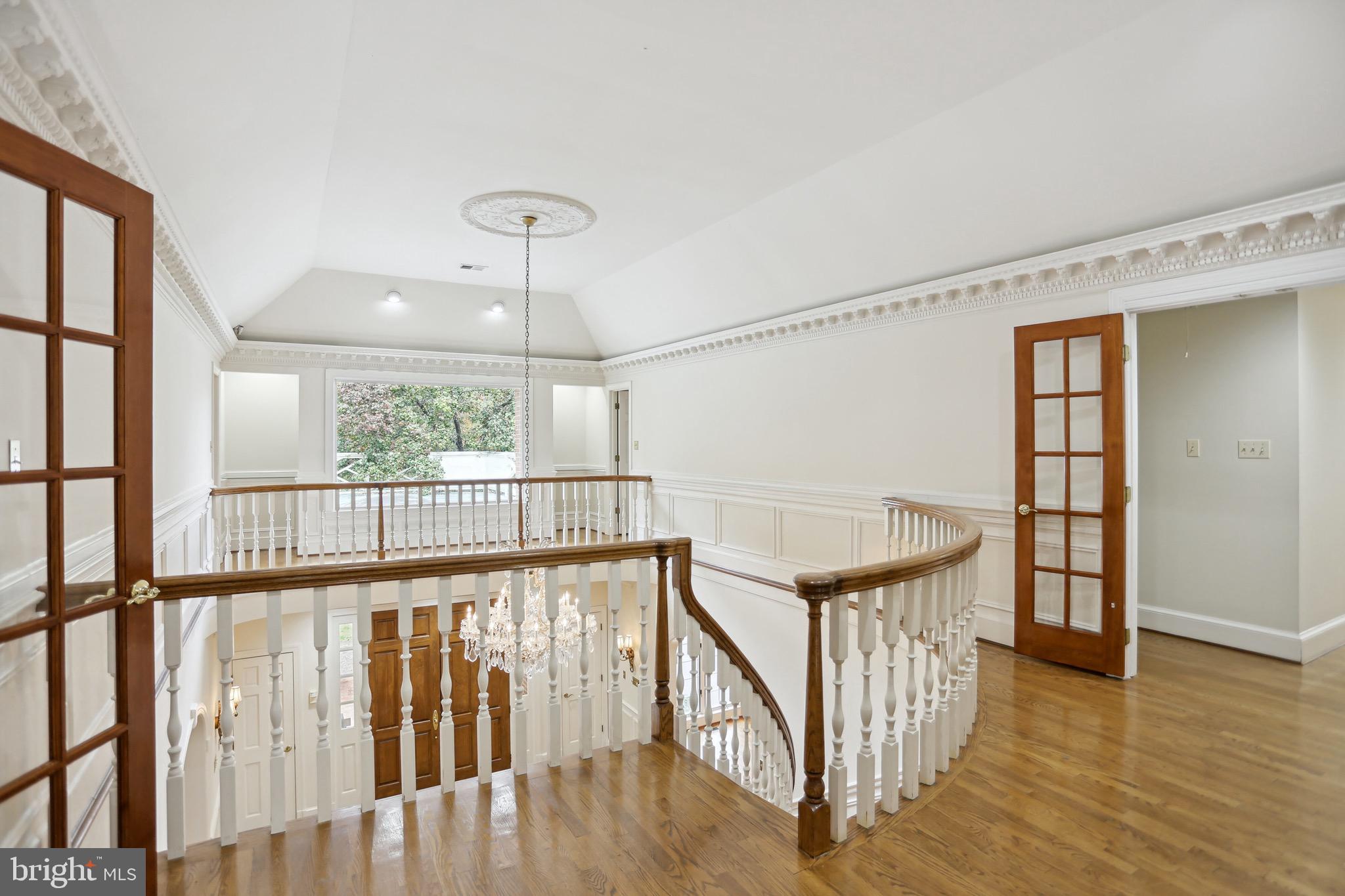 KENTSDALE ESTATES - Residential