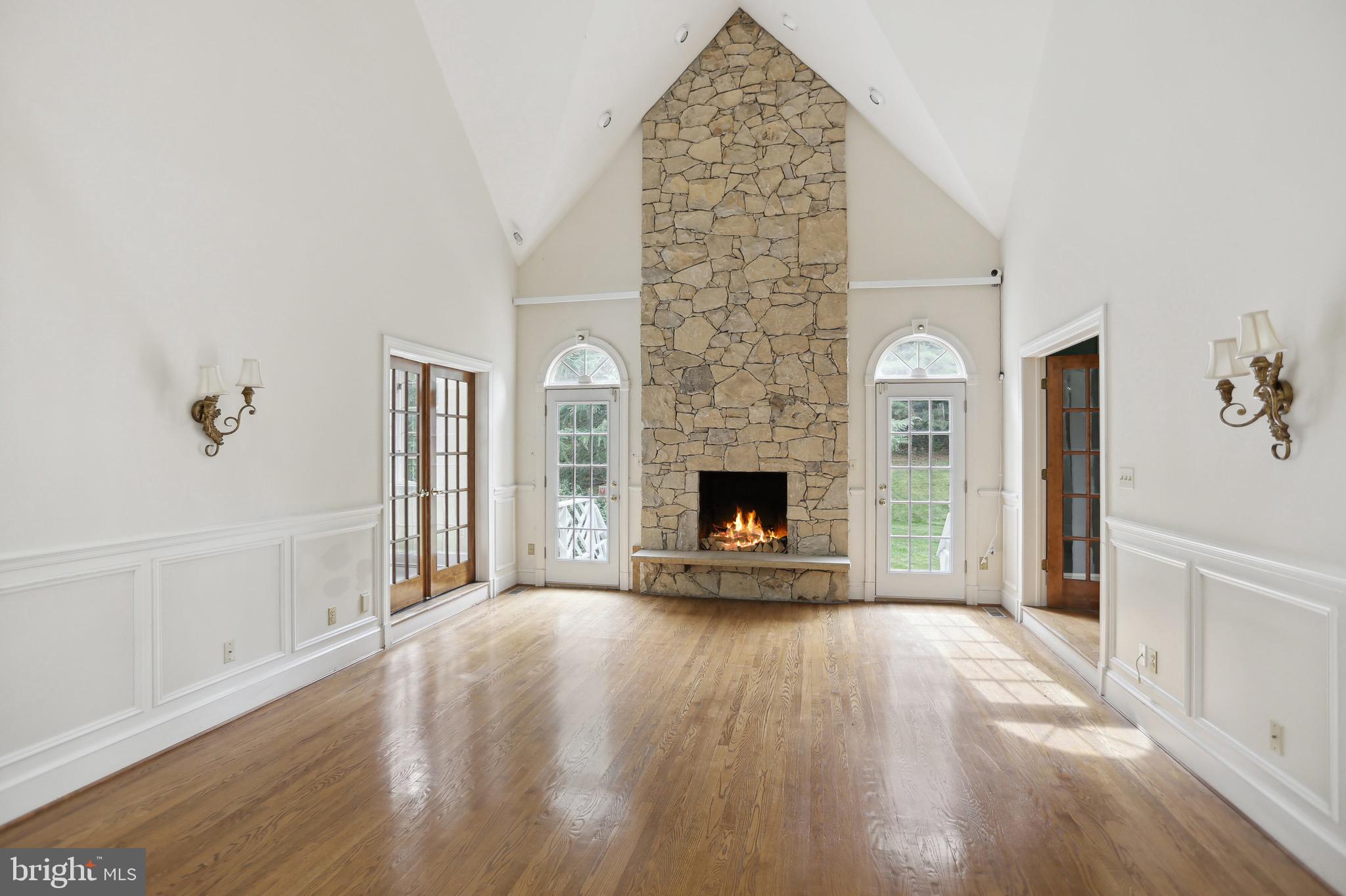 KENTSDALE ESTATES - Residential