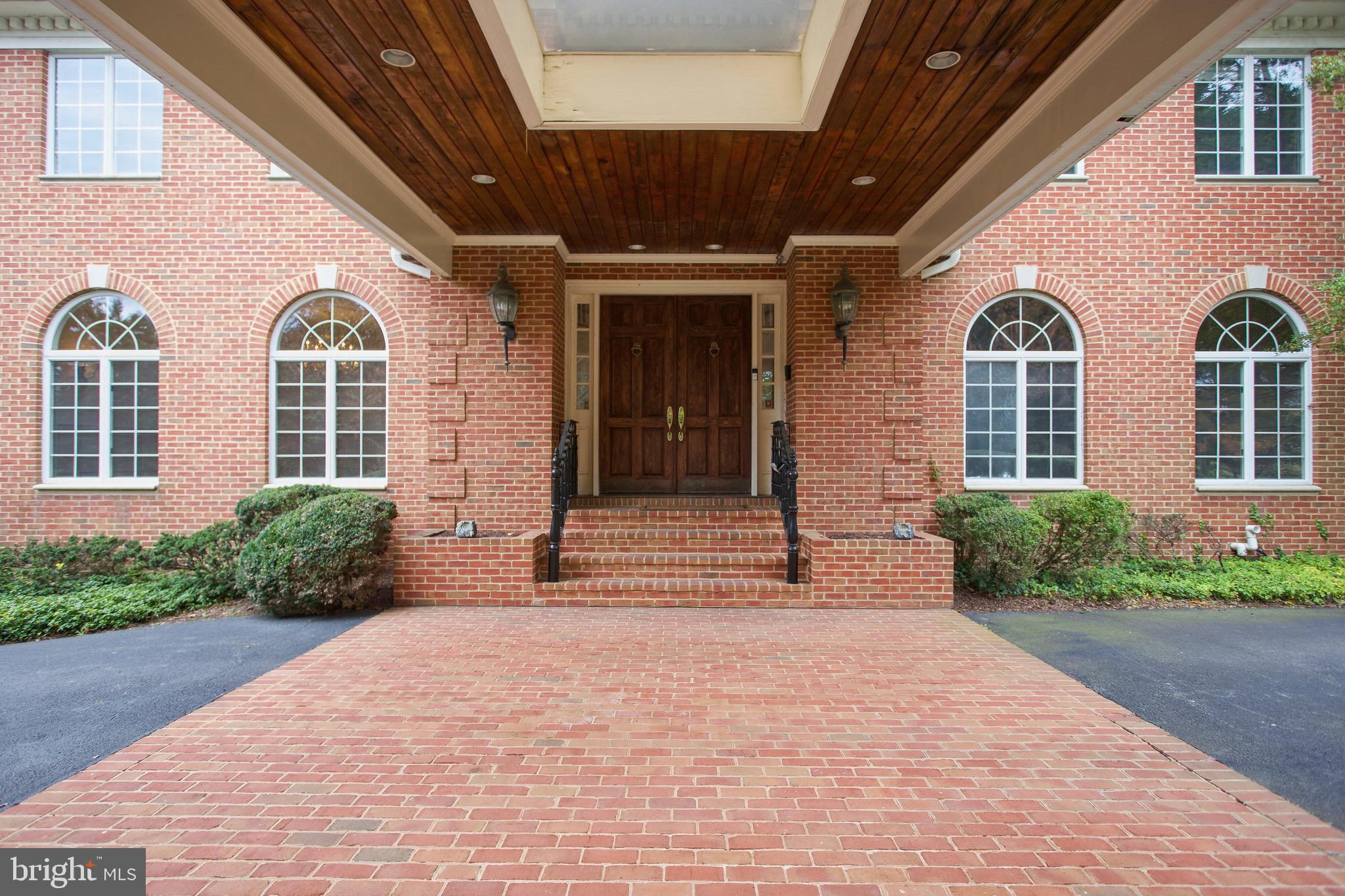 KENTSDALE ESTATES - Residential