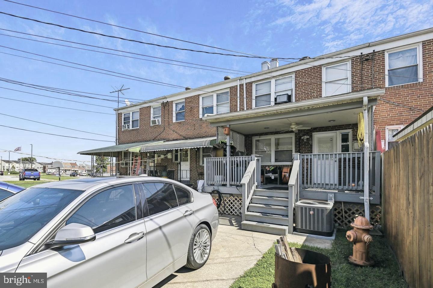 NORTH POINT VILLAGE - Residential