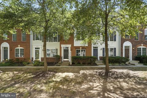 42768 KEARNEY TERRACE CHANTILLY VA 20152
