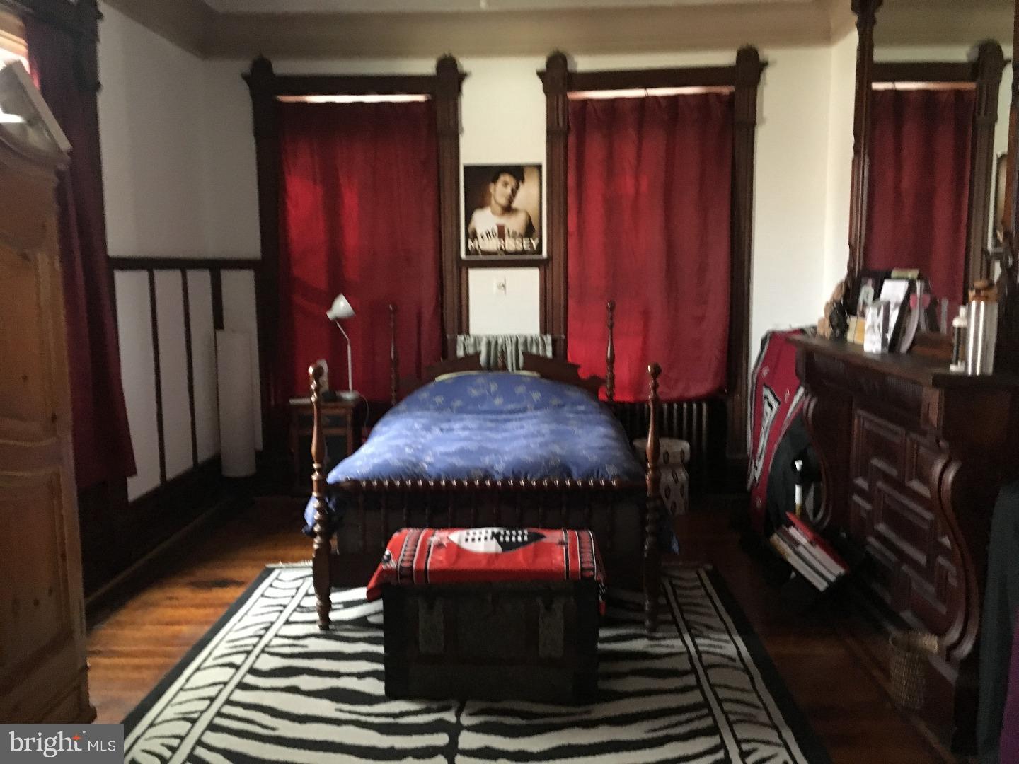 ART MUSEUM AREA - Residential Income