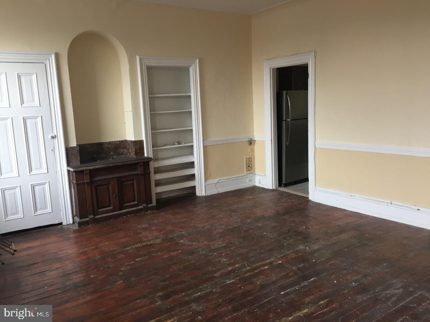 ART MUSEUM AREA - Residential Income