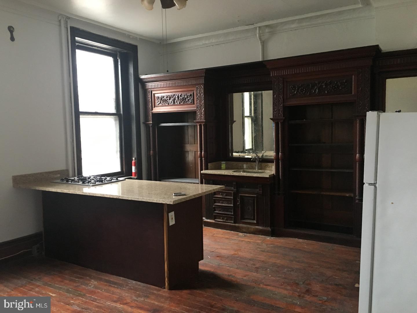 ART MUSEUM AREA - Residential Income