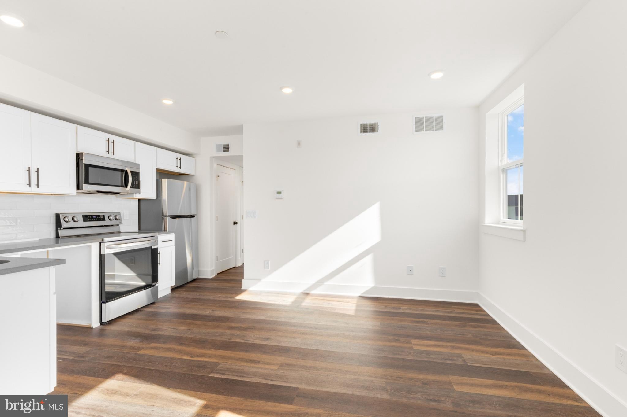 ROXBOROUGH - Residential Lease