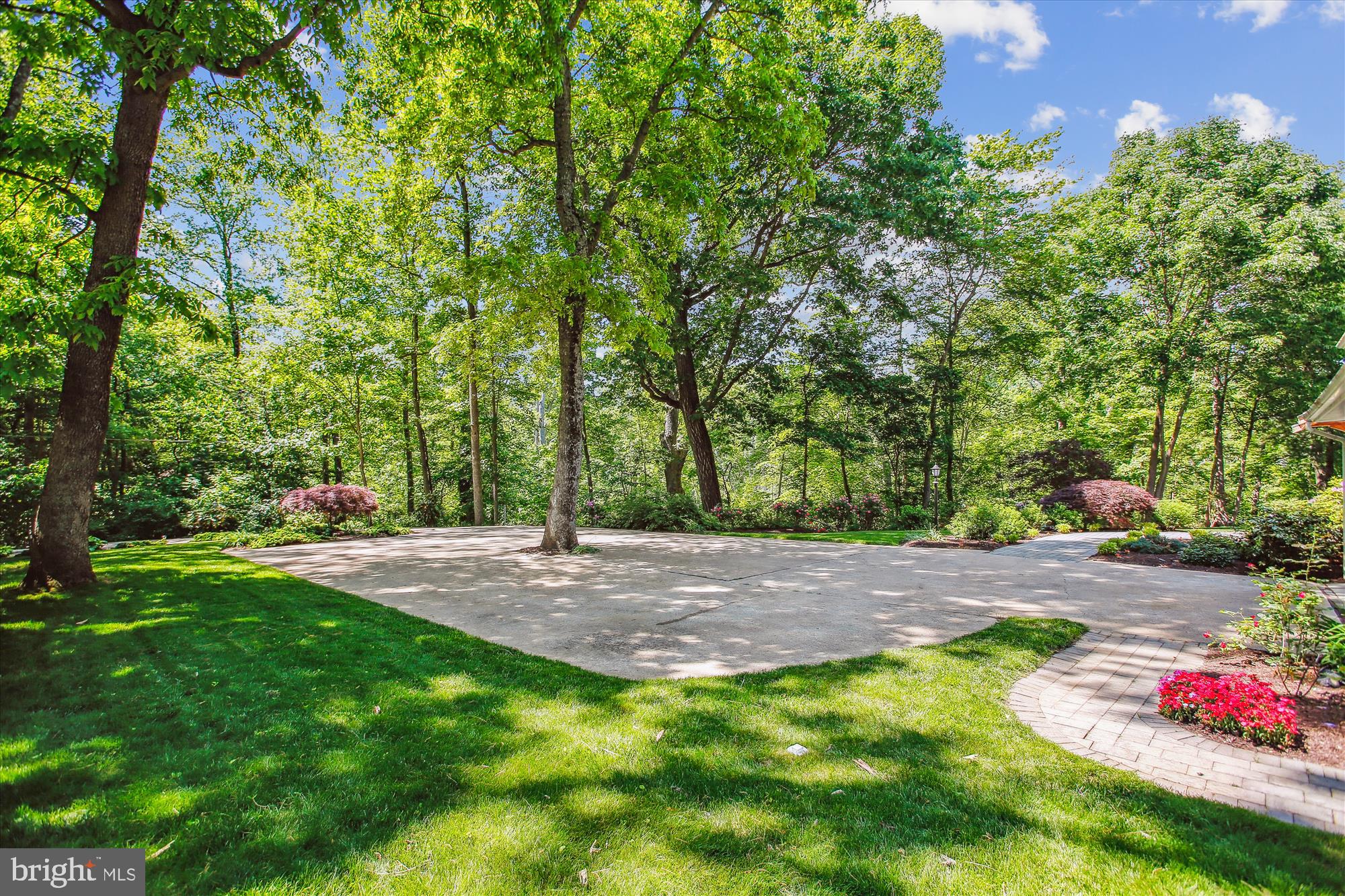 HALLOWING POINT RIVER ESTATES - Residential