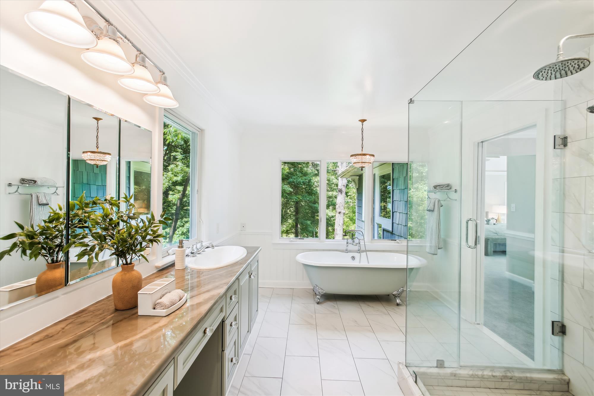 HALLOWING POINT RIVER ESTATES - Residential