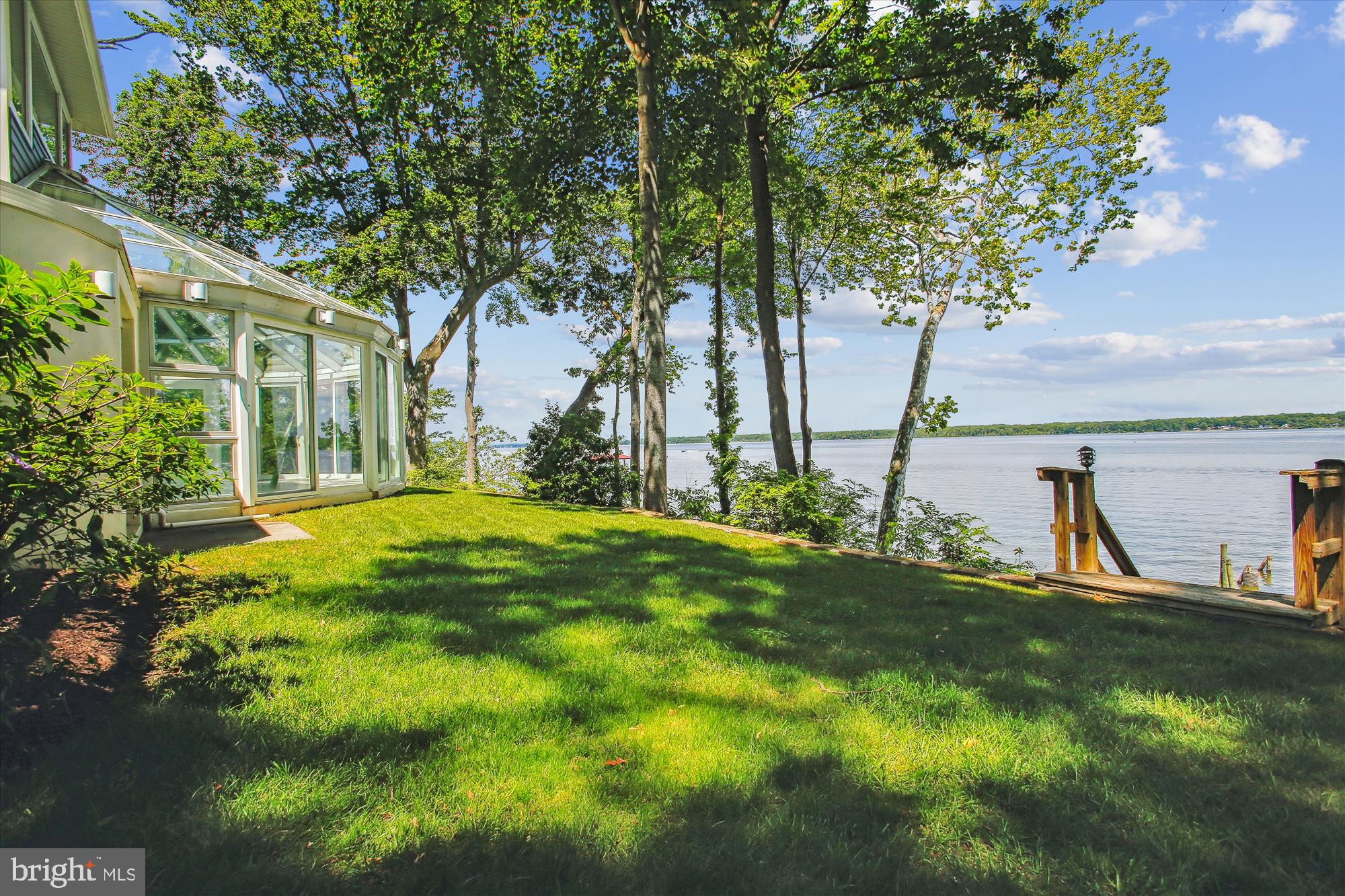 HALLOWING POINT RIVER ESTATES - Residential