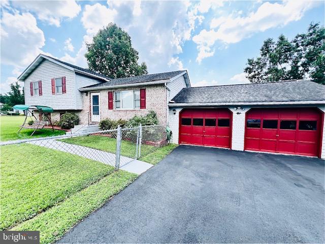 18 WHISPERING PINE DRIVE