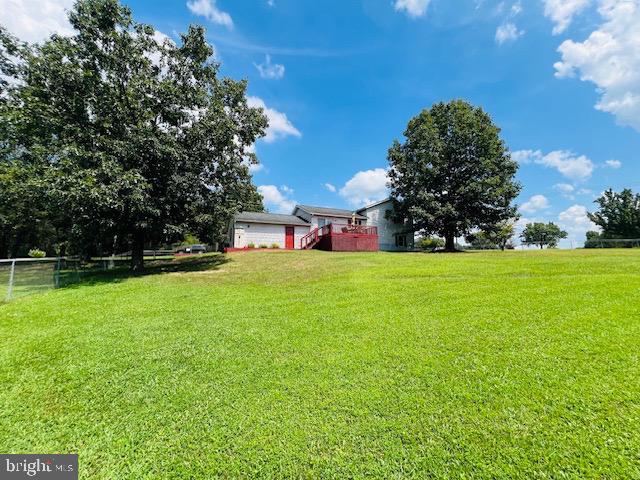18 WHISPERING PINE DRIVE