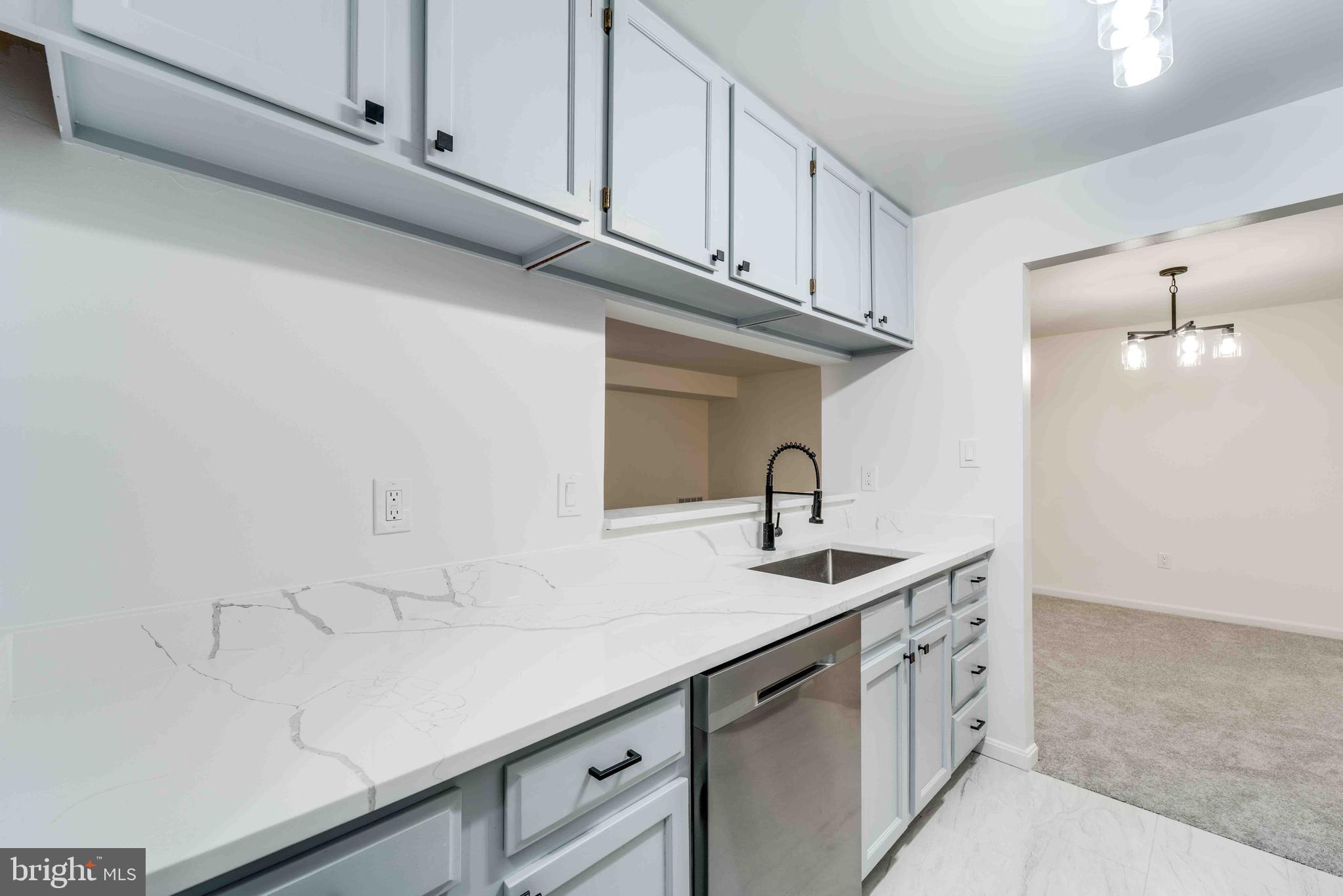 5700 SHADWELL COURT 77