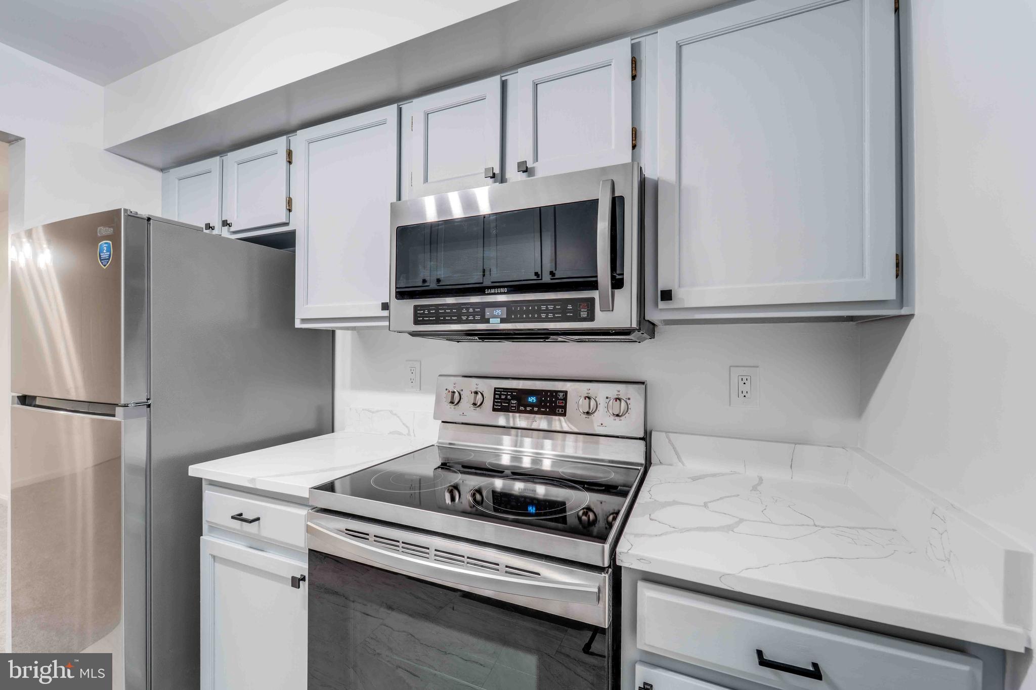 5700 SHADWELL COURT 77