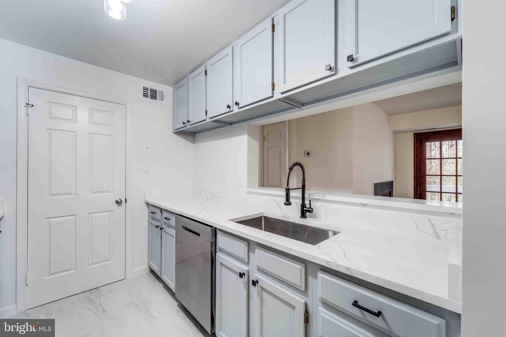 5700 SHADWELL COURT 77