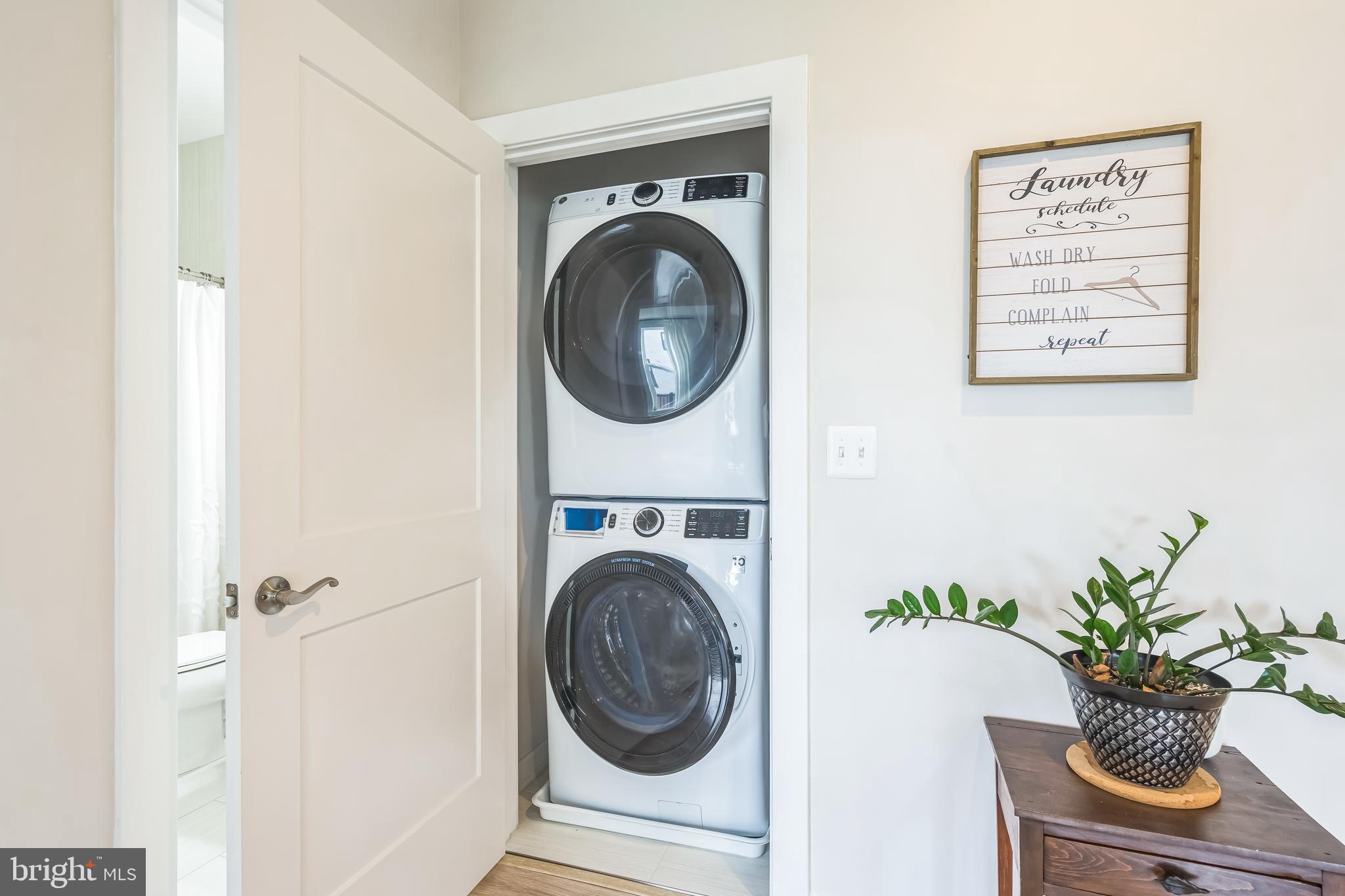 ASHBROOK PLACE - Residential