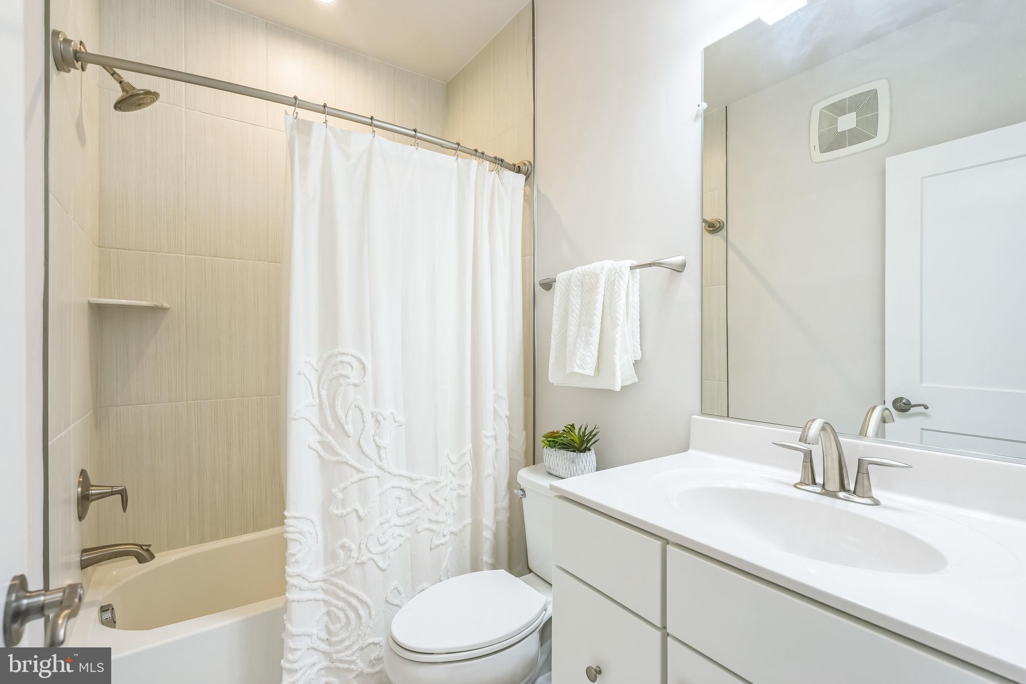 ASHBROOK PLACE - Residential