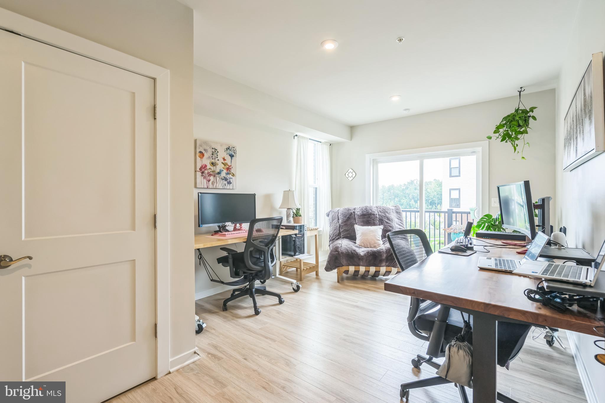 ASHBROOK PLACE - Residential