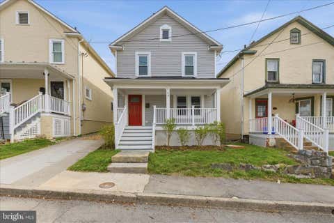 Homes For Sale - 13 E Leicester Street<br/> WINCHESTER, VA 22601