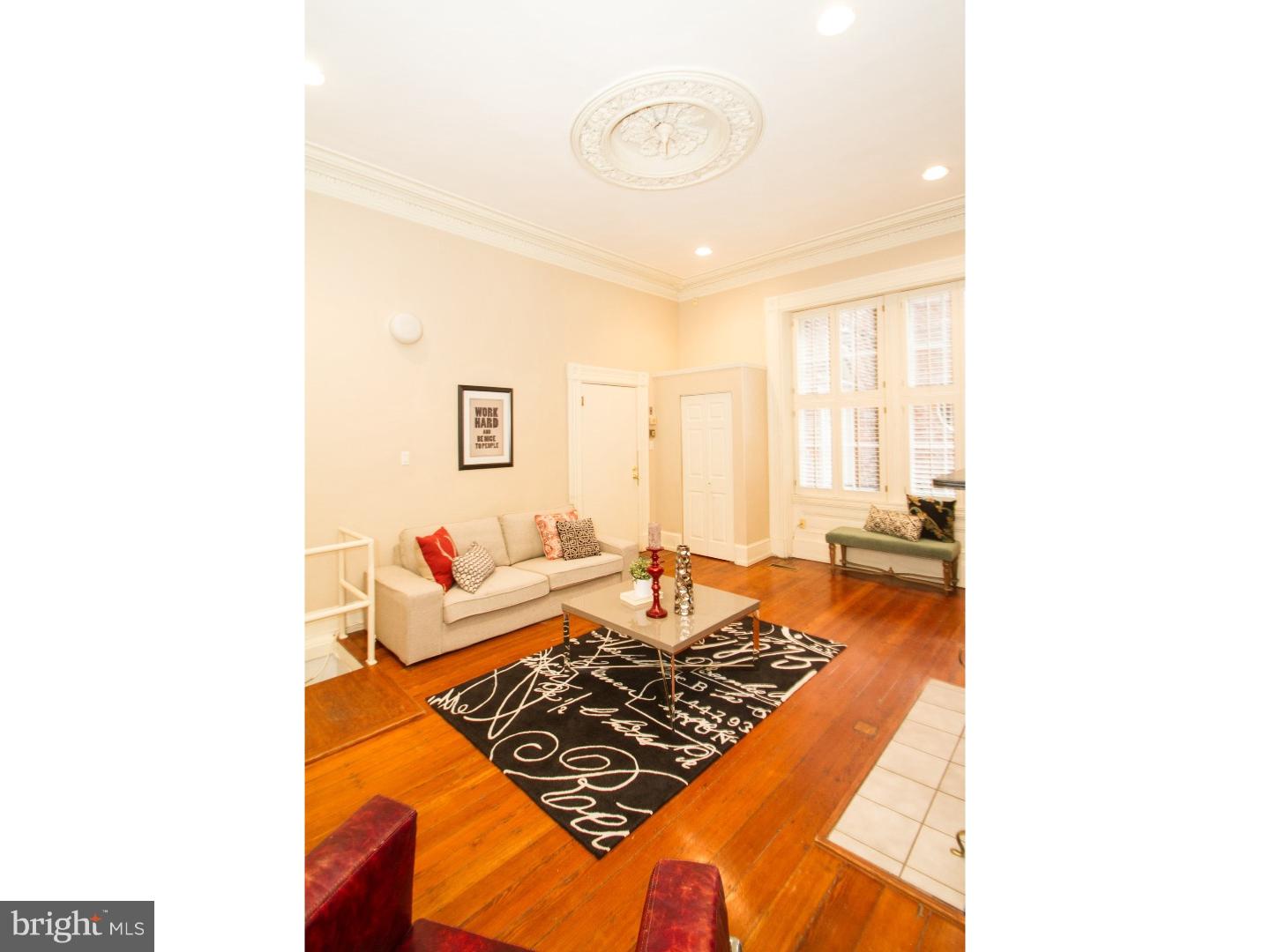 SOCIETY HILL - Residential