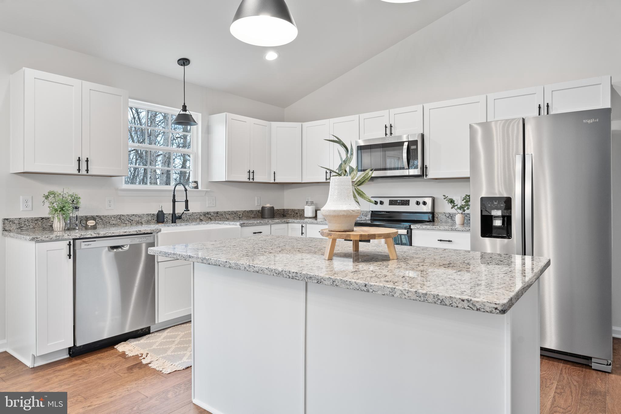 CLEARVIEW SHORES - Residential