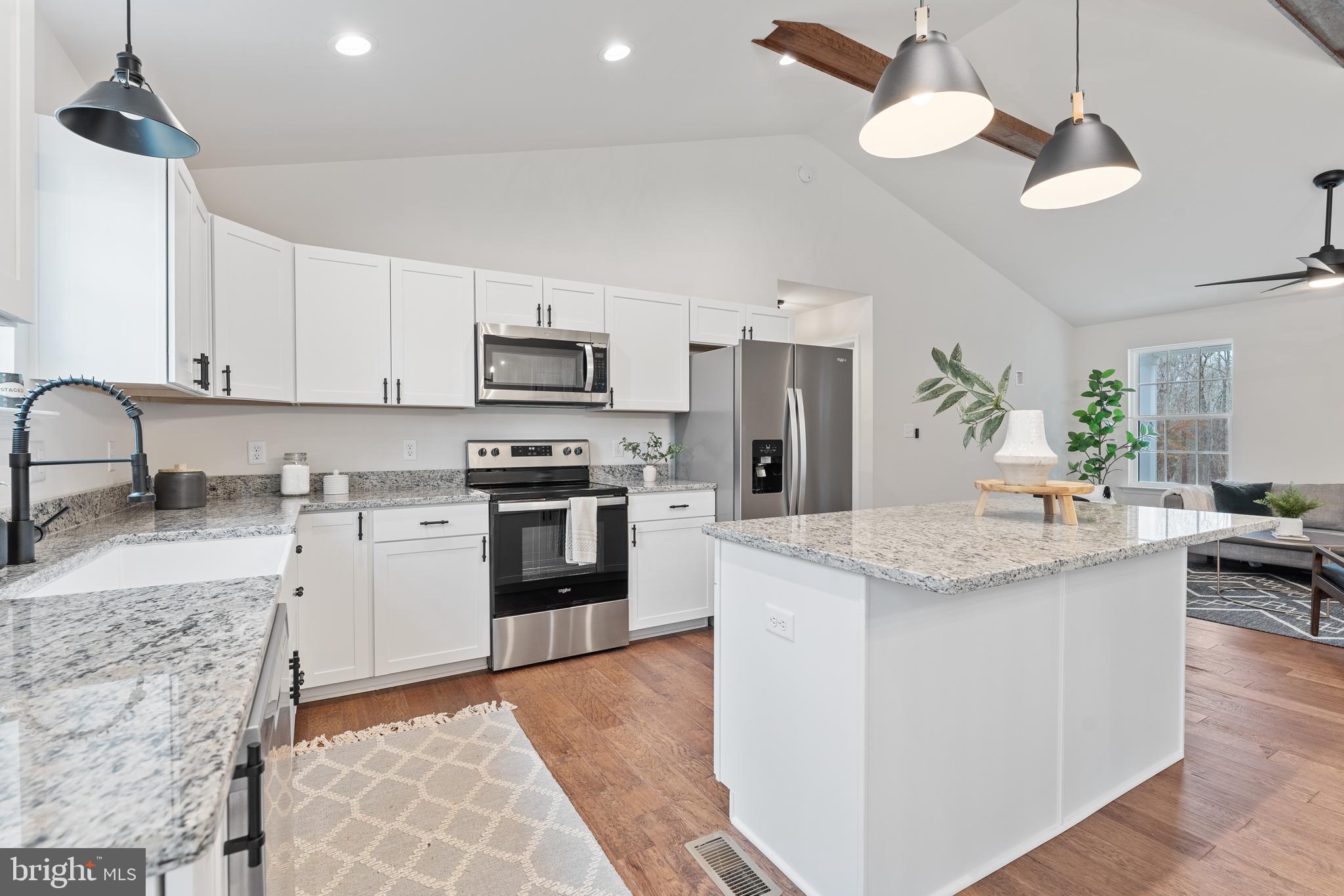 CLEARVIEW SHORES - Residential