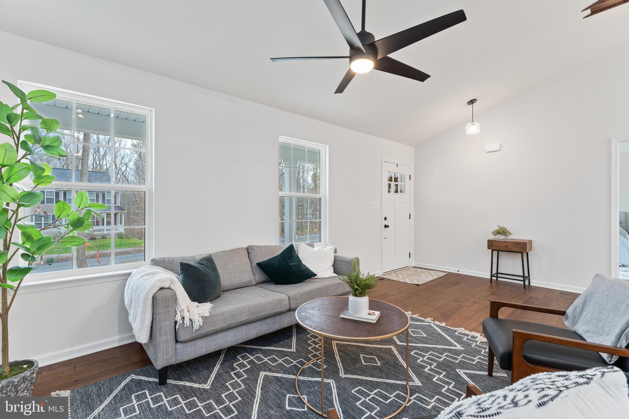 CLEARVIEW SHORES - Residential