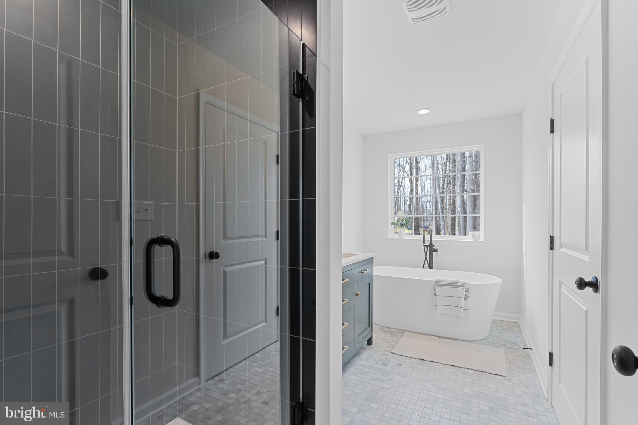 CLEARVIEW SHORES - Residential