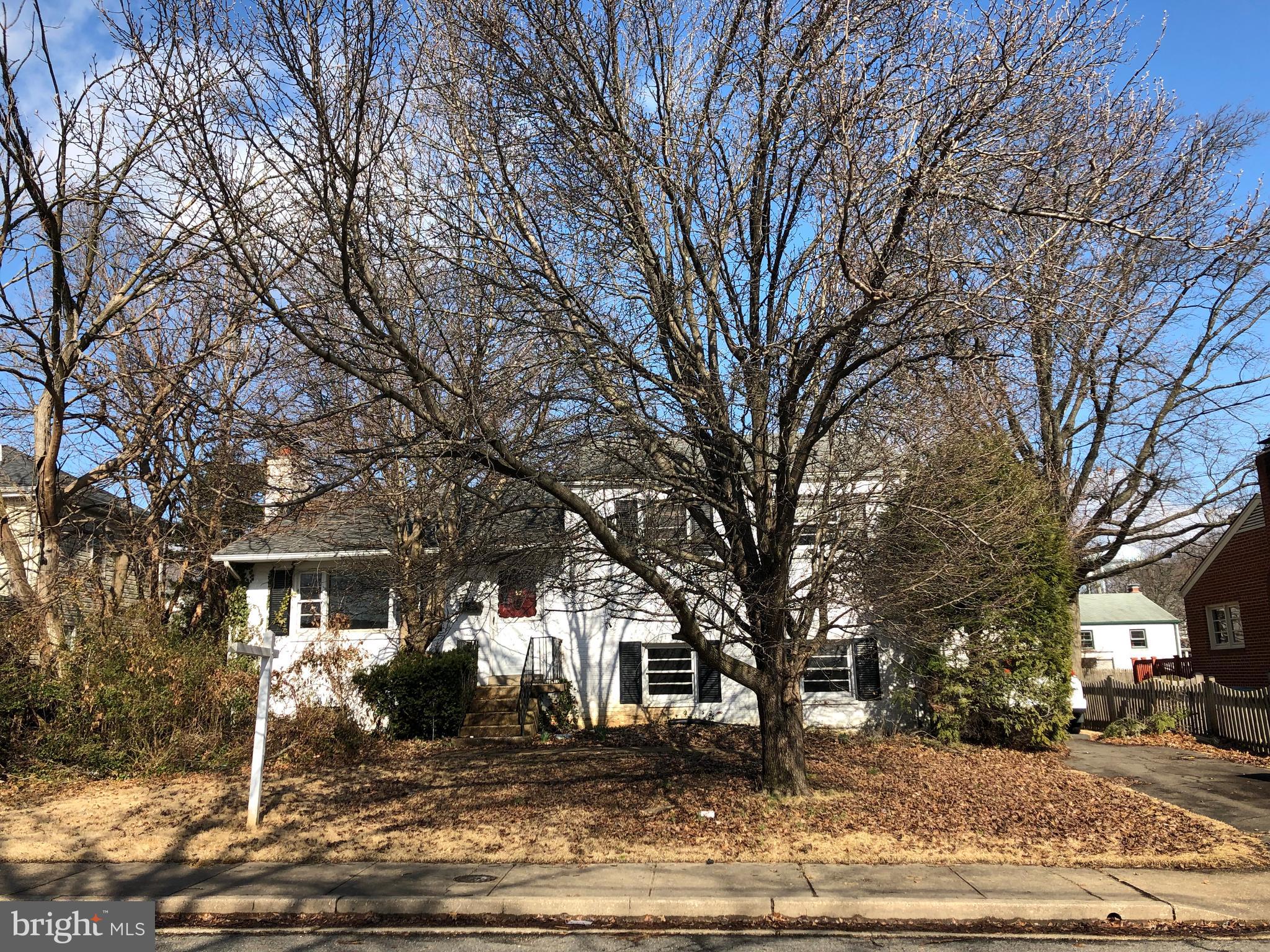 LEE HEIGHTS - Residential