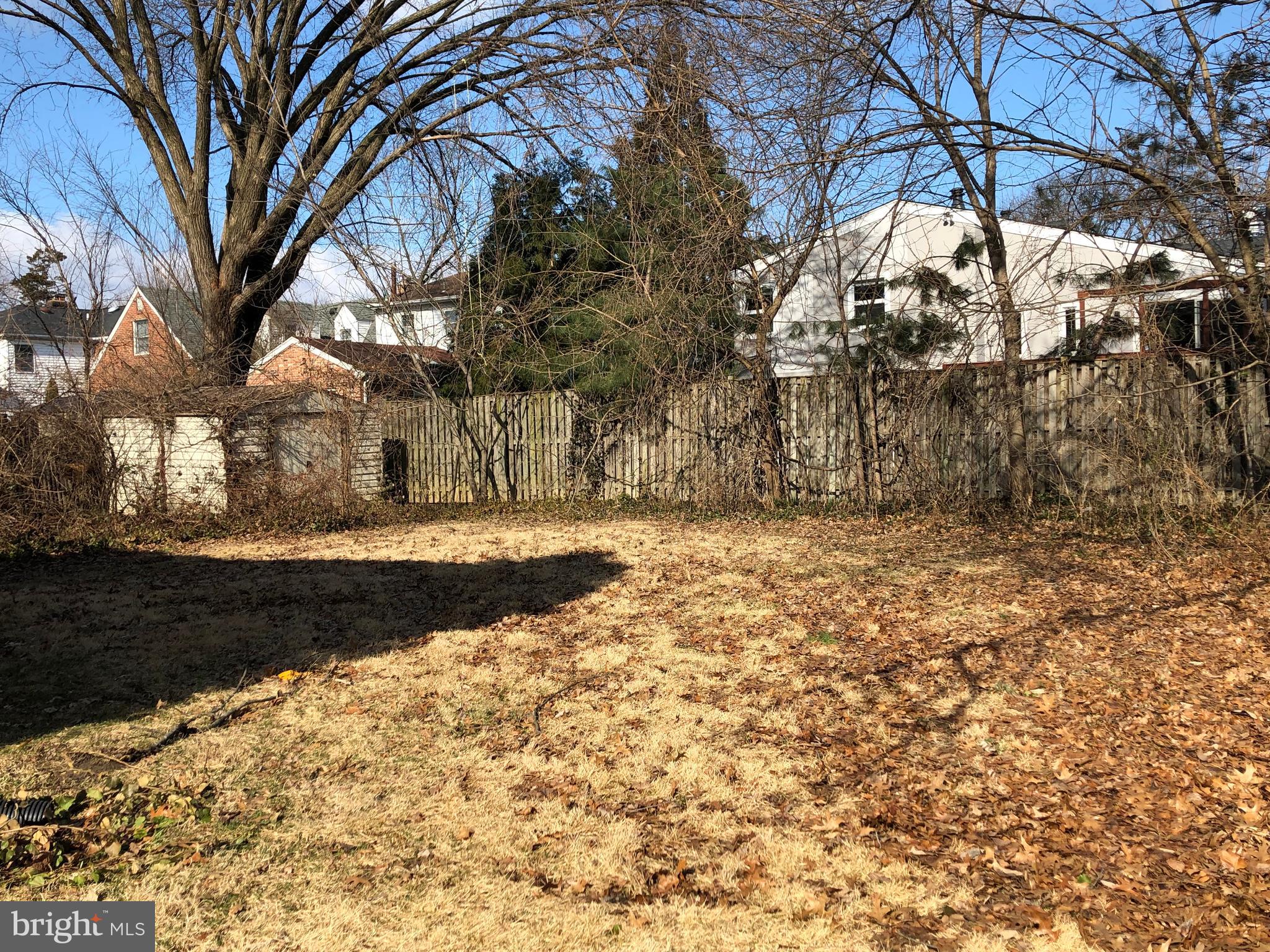 LEE HEIGHTS - Residential