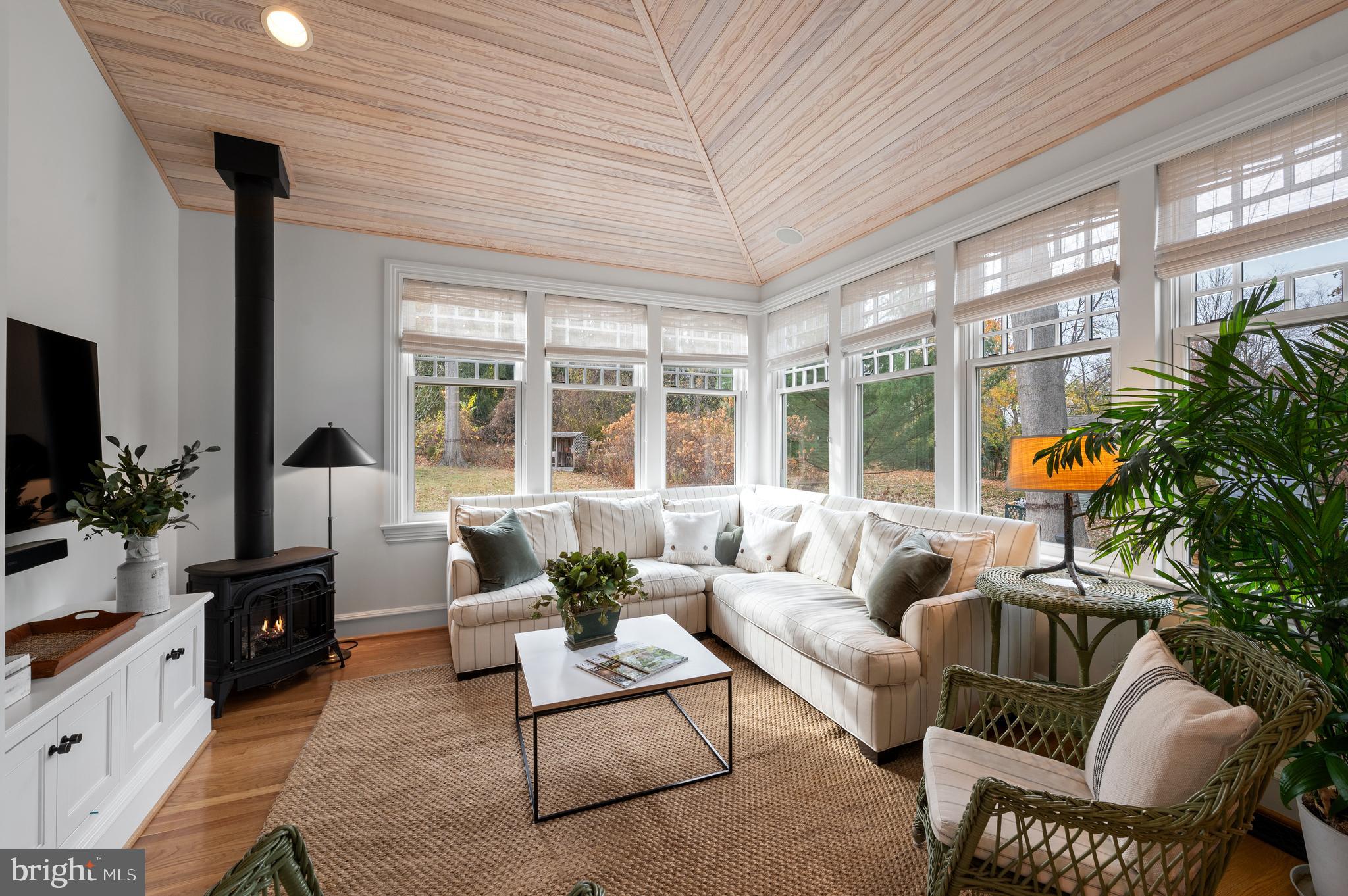 SOUTH WAYNE - Residential