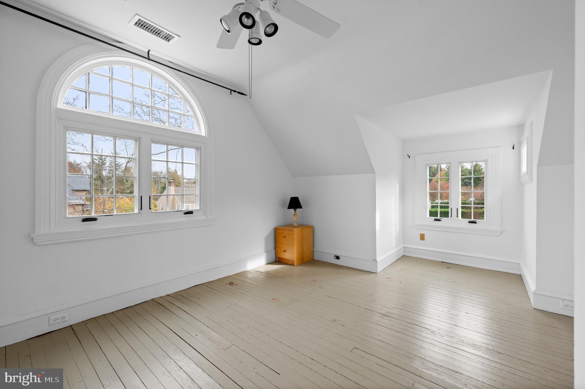 SOUTH WAYNE - Residential