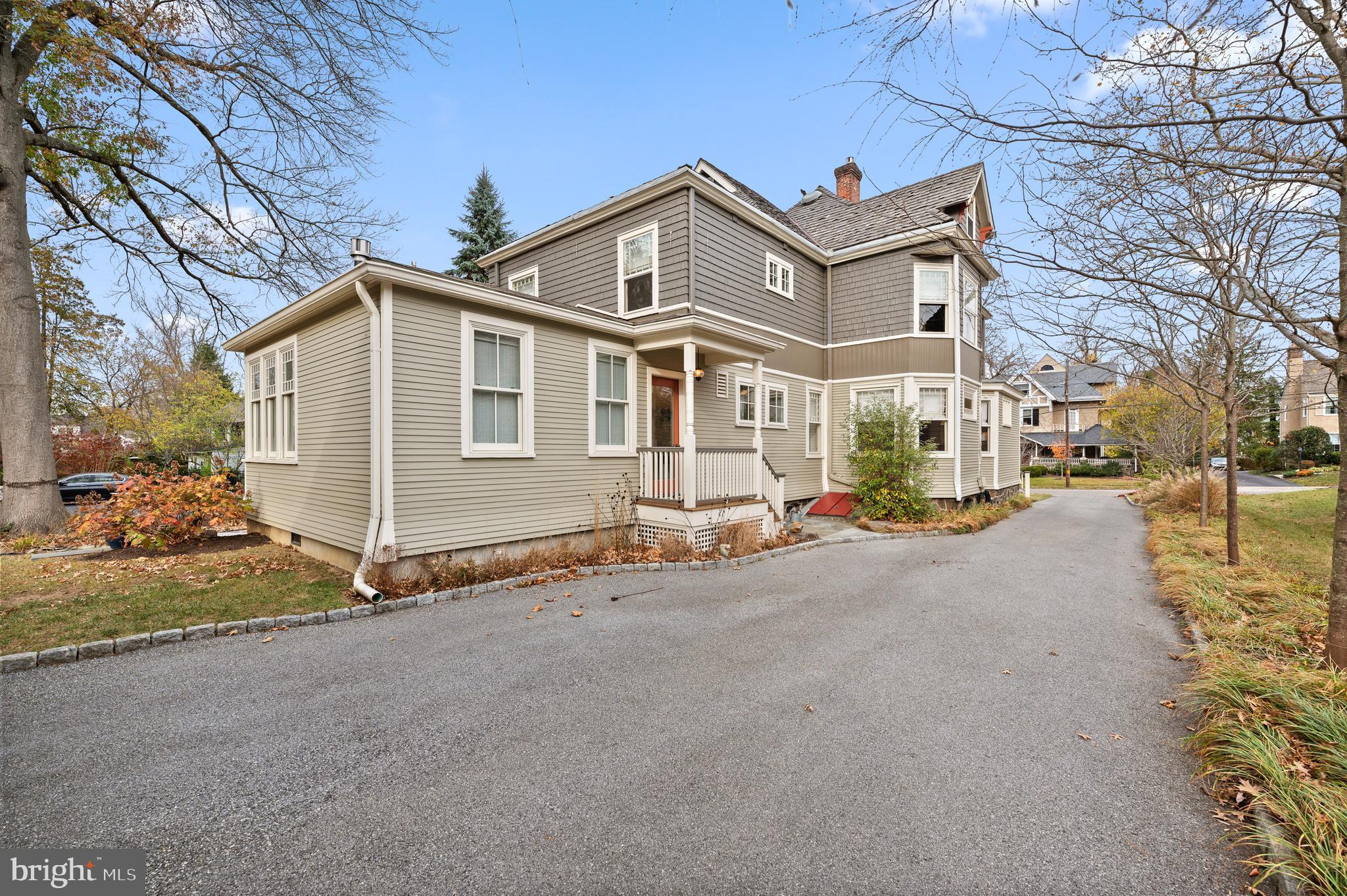 SOUTH WAYNE - Residential