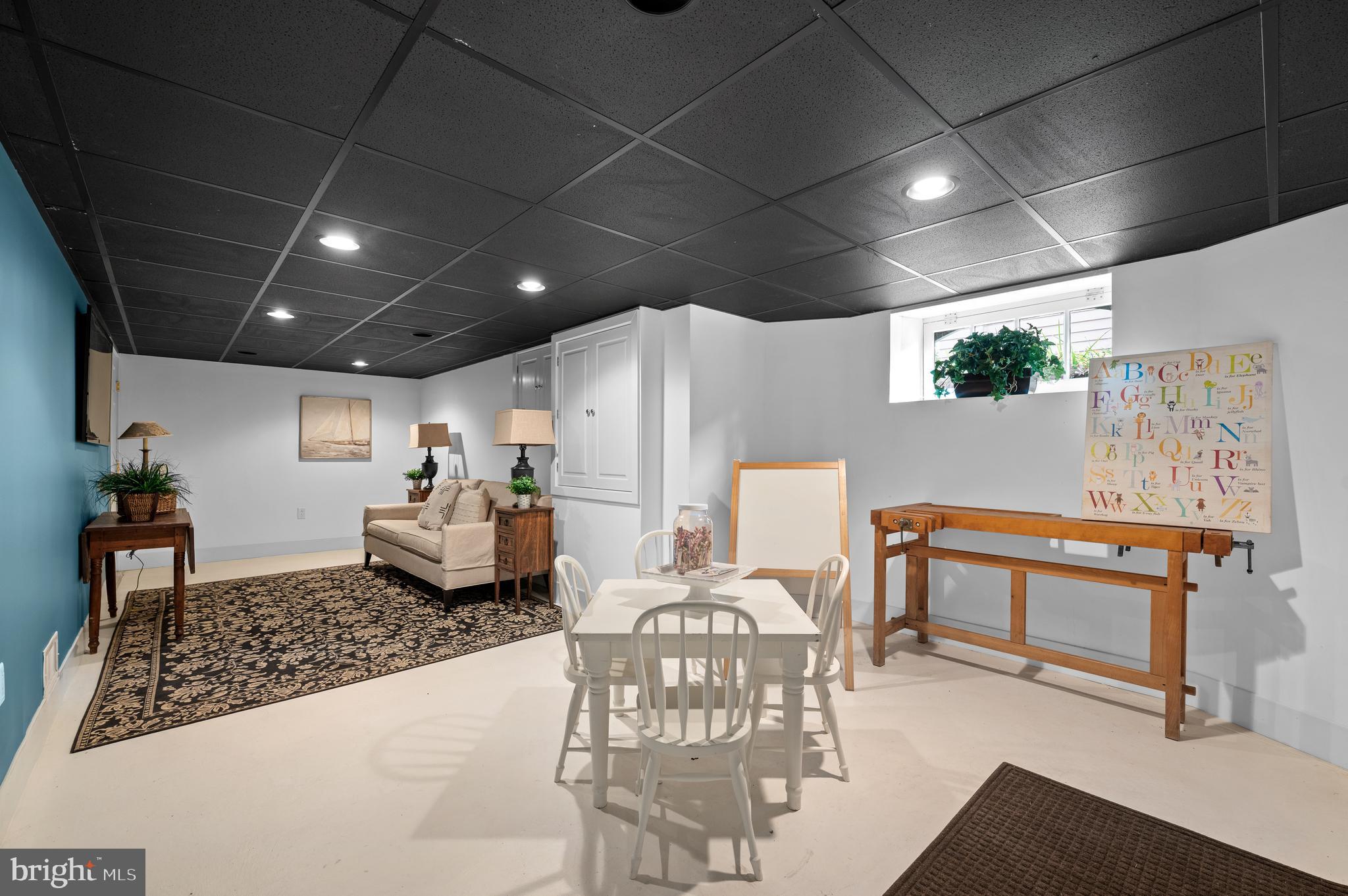 SOUTH WAYNE - Residential