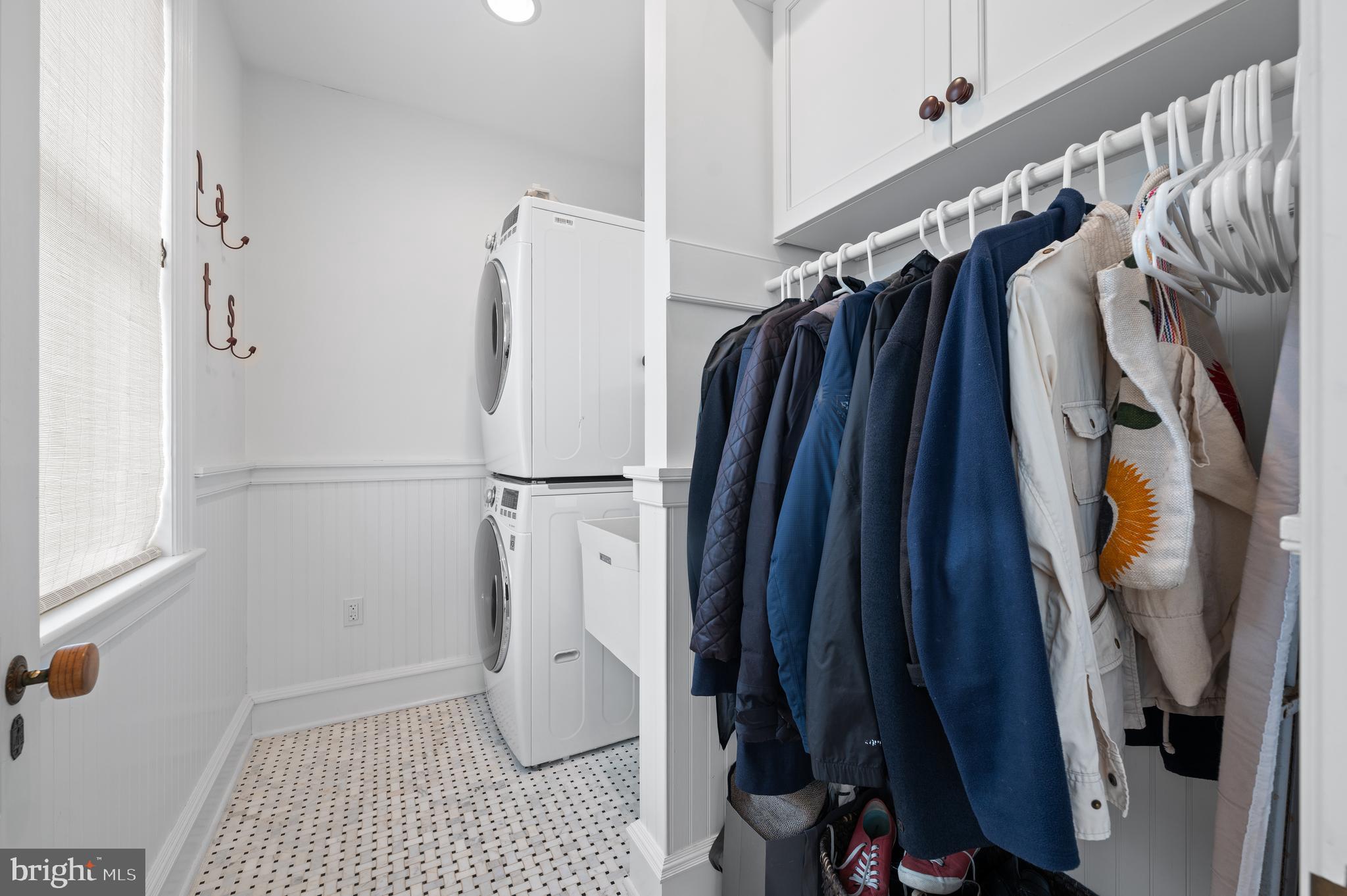 SOUTH WAYNE - Residential