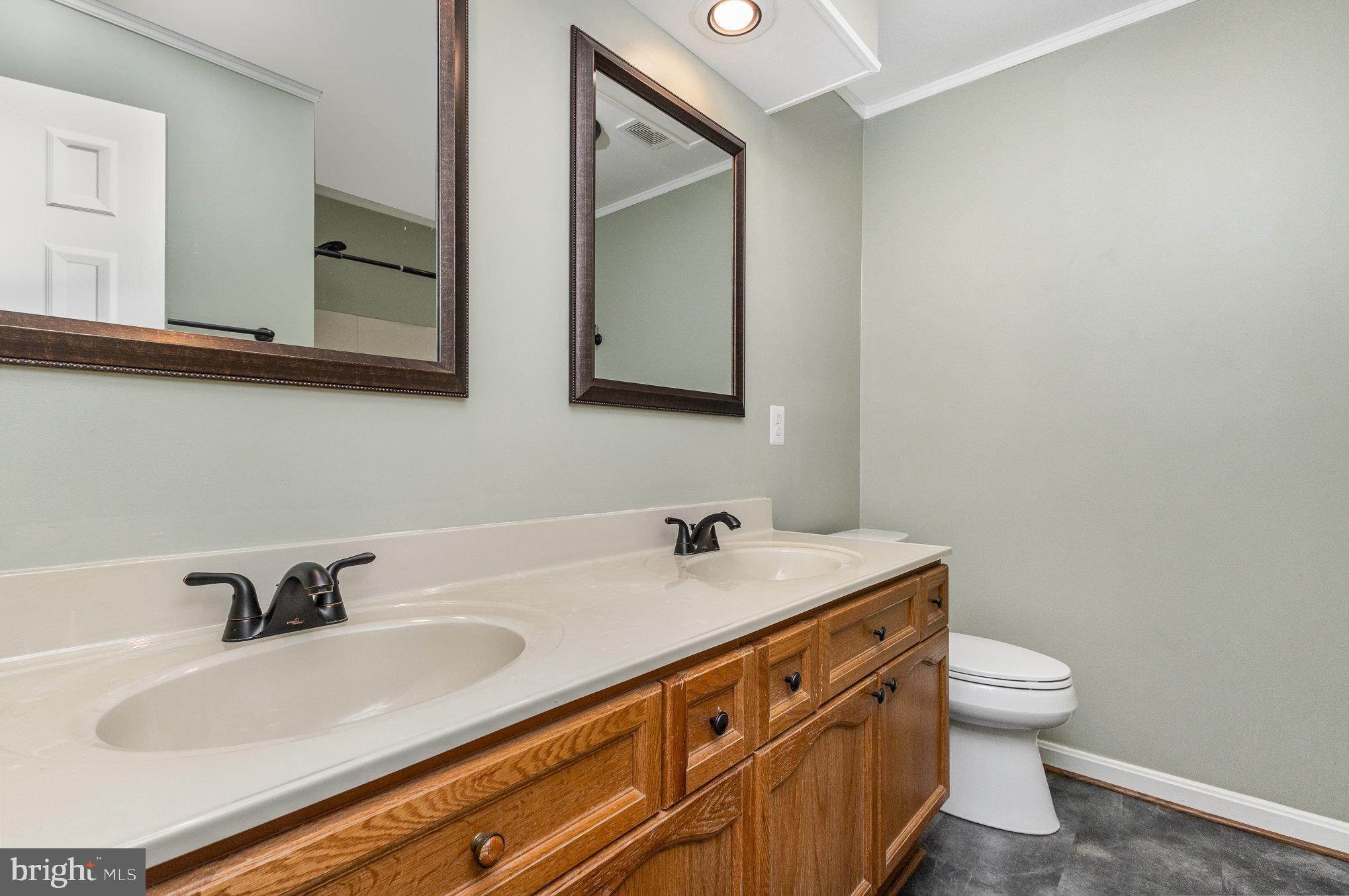 KINGSWOOD - Residential