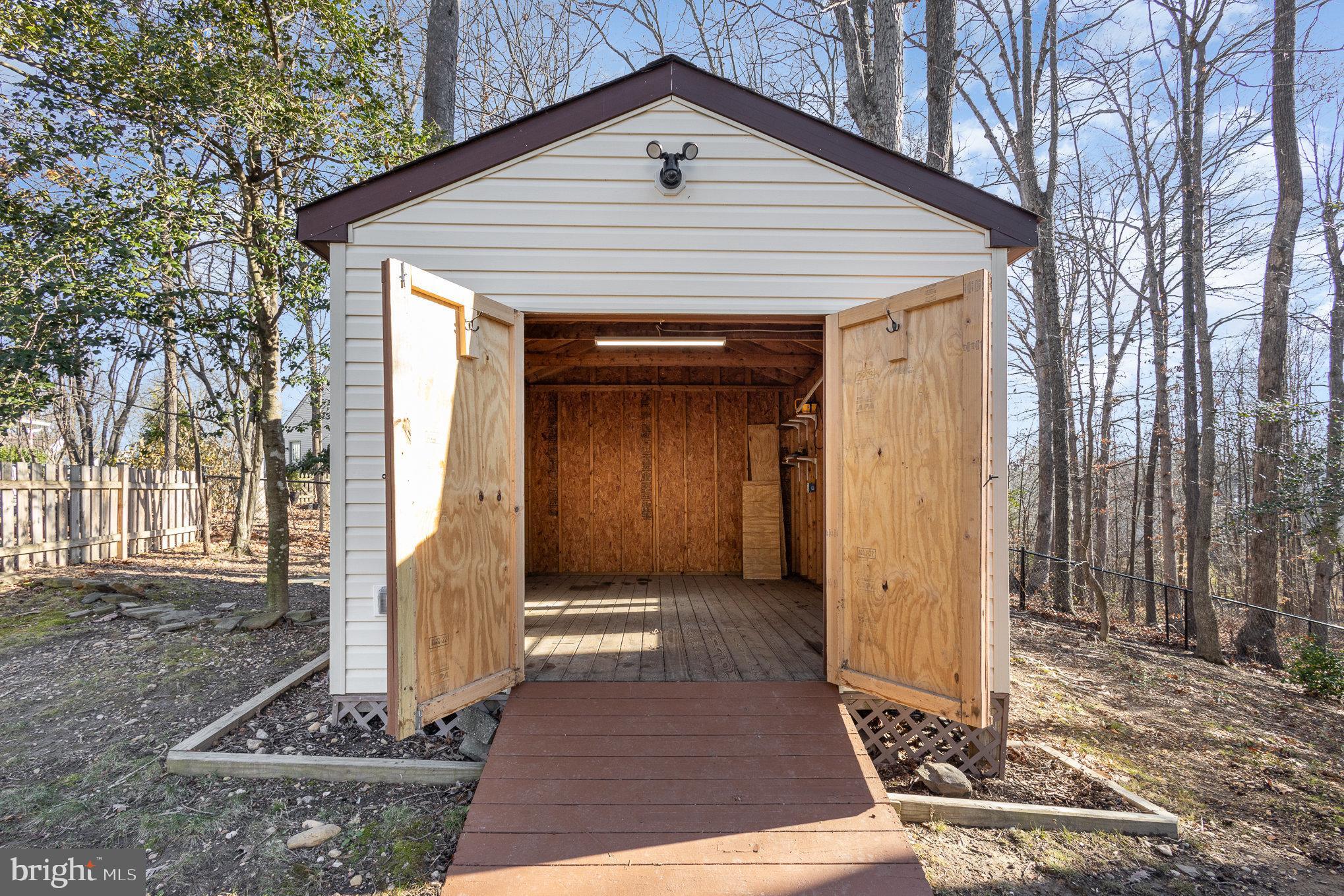 KINGSWOOD - Residential