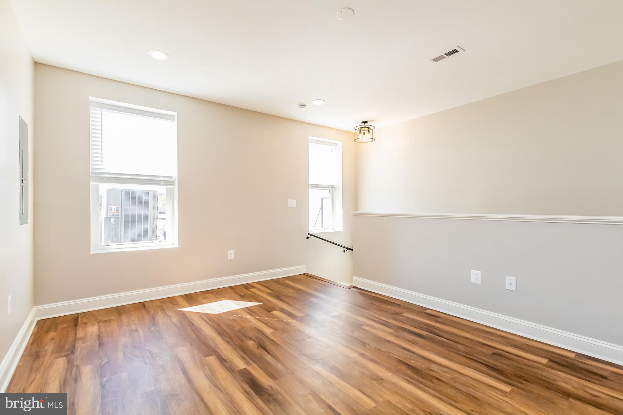 STATION NORTH ARTS DISTRICT - Residential Lease