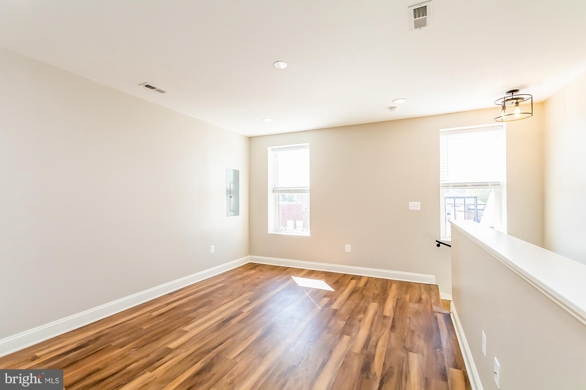 STATION NORTH ARTS DISTRICT - Residential Lease