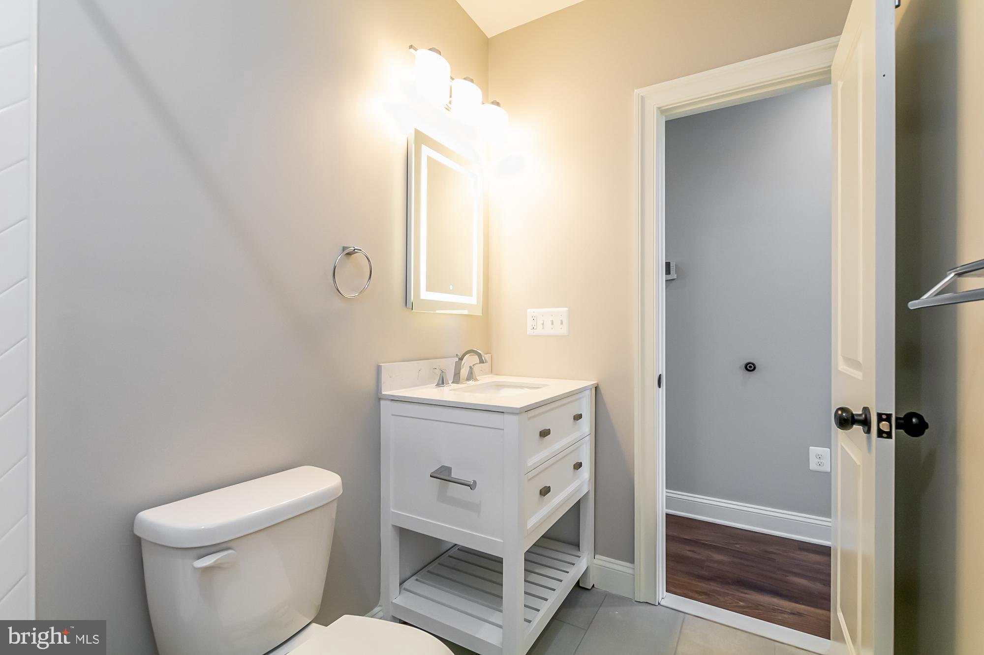 STATION NORTH ARTS DISTRICT - Residential Lease