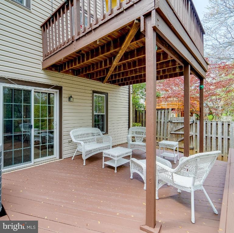 RESTON - Residential