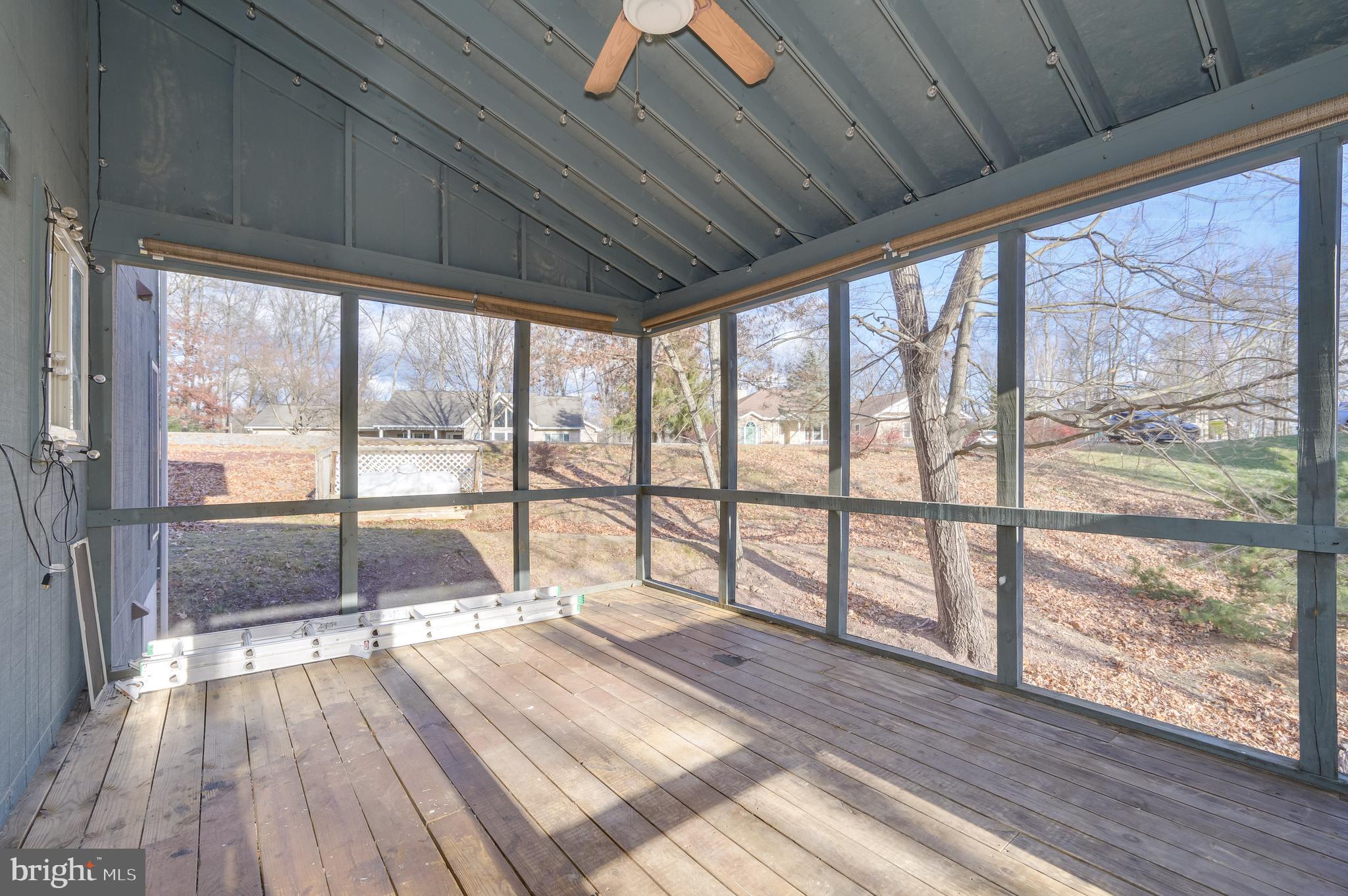 THE WOODS - Residential